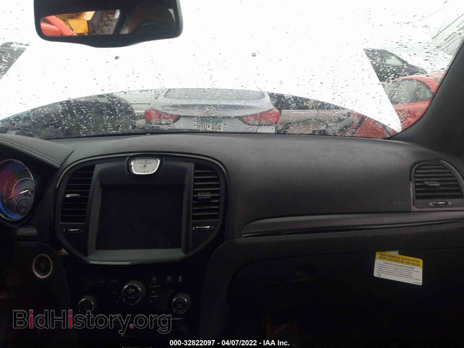 2014 CHRYSLER 300 - VIN: 2C3CCAGG0EH383569 - Фото 5