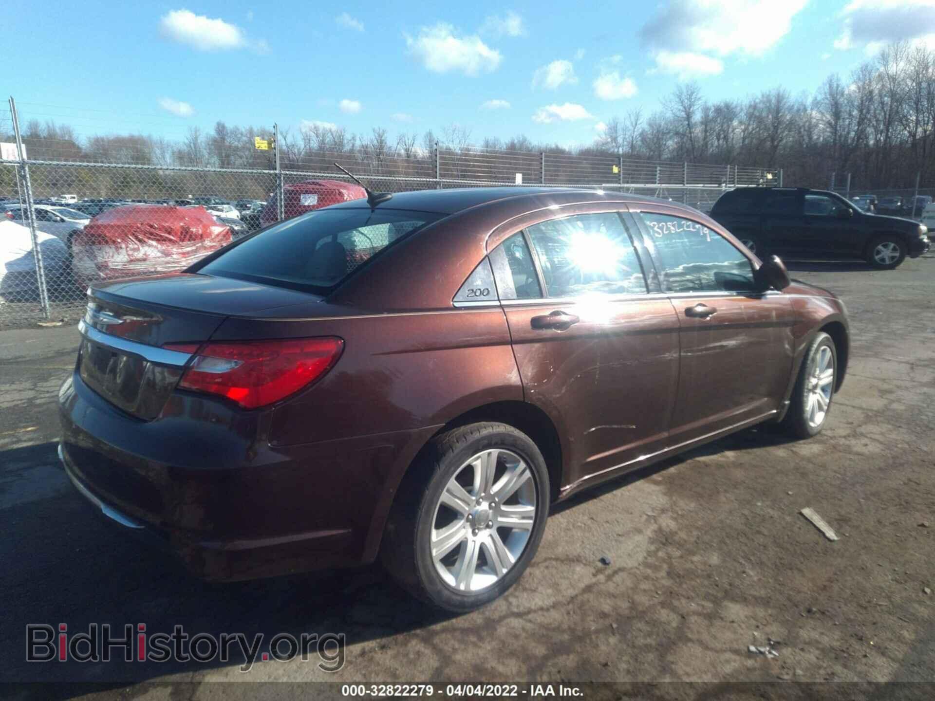 2013 CHRYSLER 200 - VIN: 1C3CCBBB1DN579592 - Фото 4