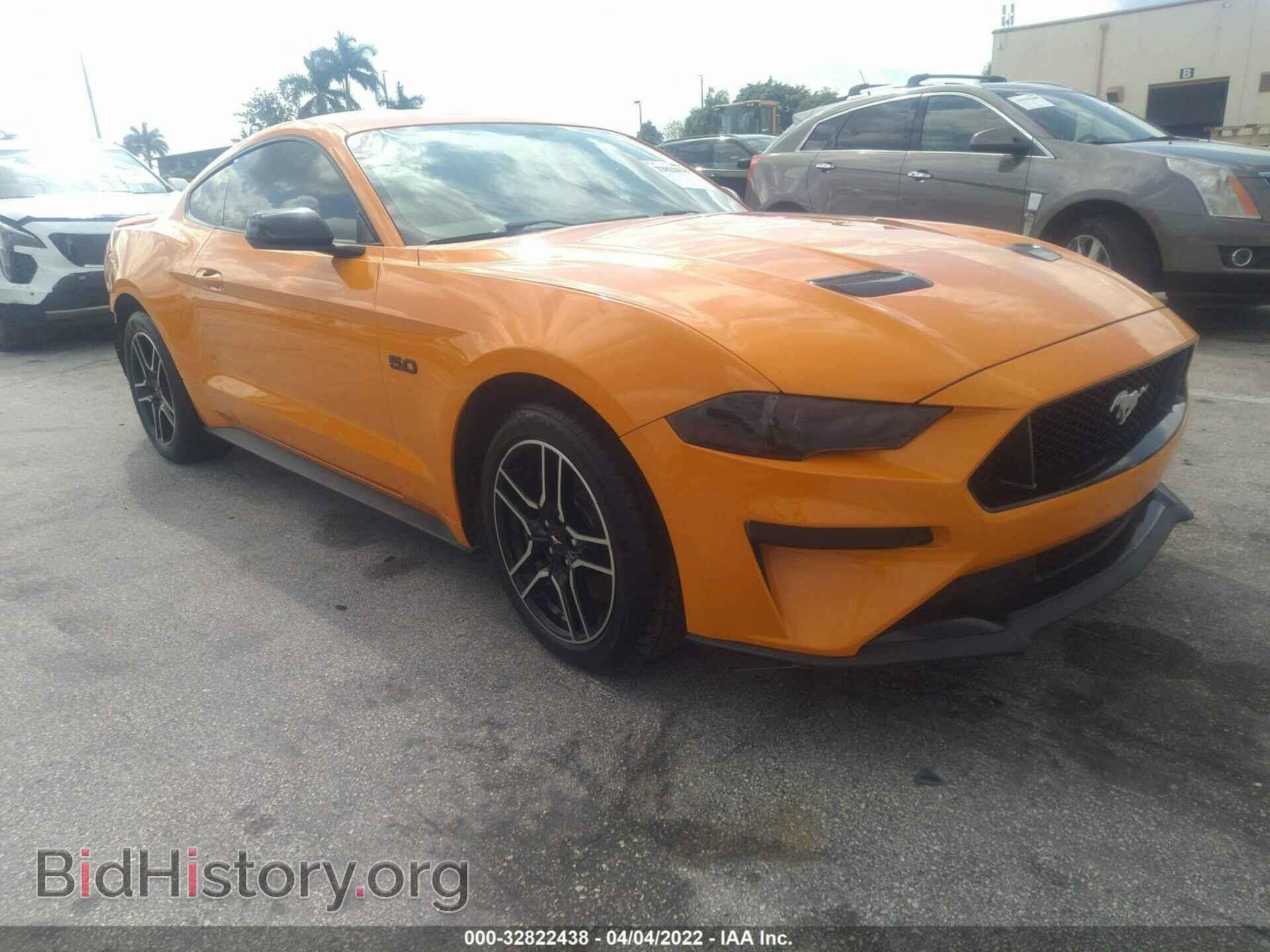 Photo 1FA6P8CF7J5115841 - FORD MUSTANG 2018