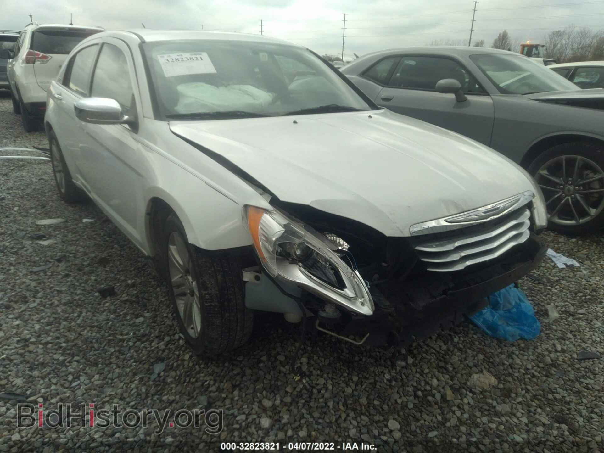 2011 CHRYSLER 200 - VIN: 1C3BC2FG4BN618884 - Фото 6