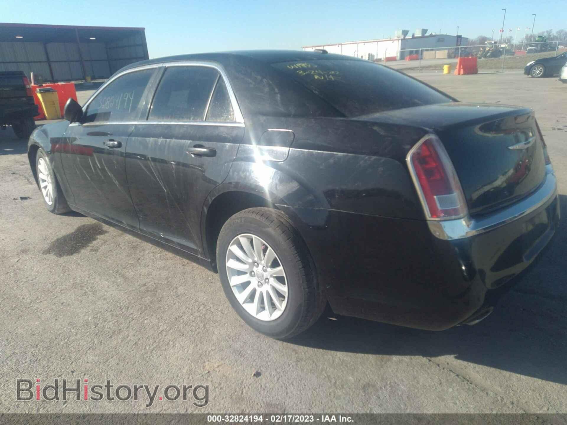 2012 CHRYSLER 300 - VIN: 2C3CCAAG7CH217006 - Фото 3