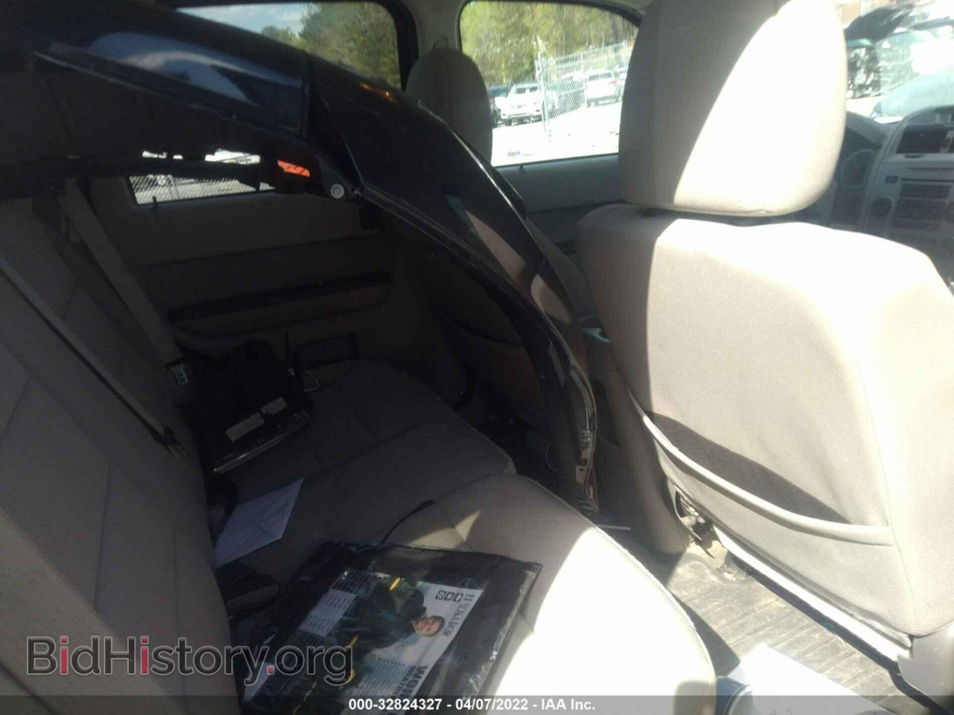 2010 FORD ESCAPE - VIN: 1FMCU0D76AKC67914 - Photo 8