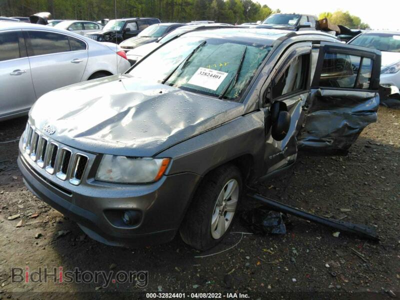 2011 Jeep COMPASS (VIN 1J4NT1FB5BD260878) — photo 2 of 11