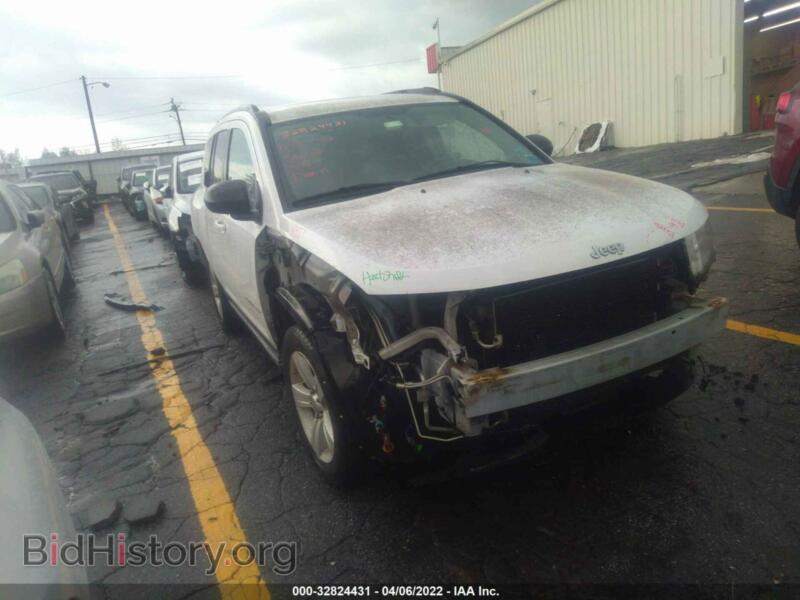 2011 Jeep COMPASS (VIN 1J4NT1FB9BD299134) — фото 1 из 11, IAAI, повреждение: передняя часть