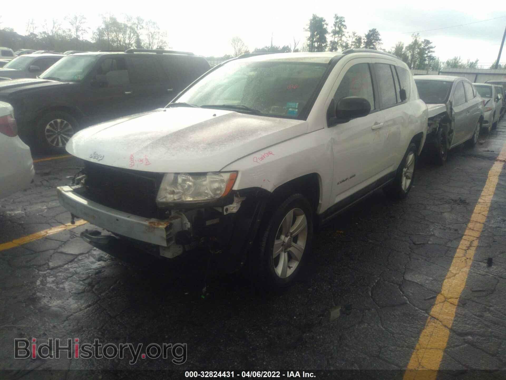 2011 JEEP COMPASS - VIN: 1J4NT1FB9BD299134 - Photo 2