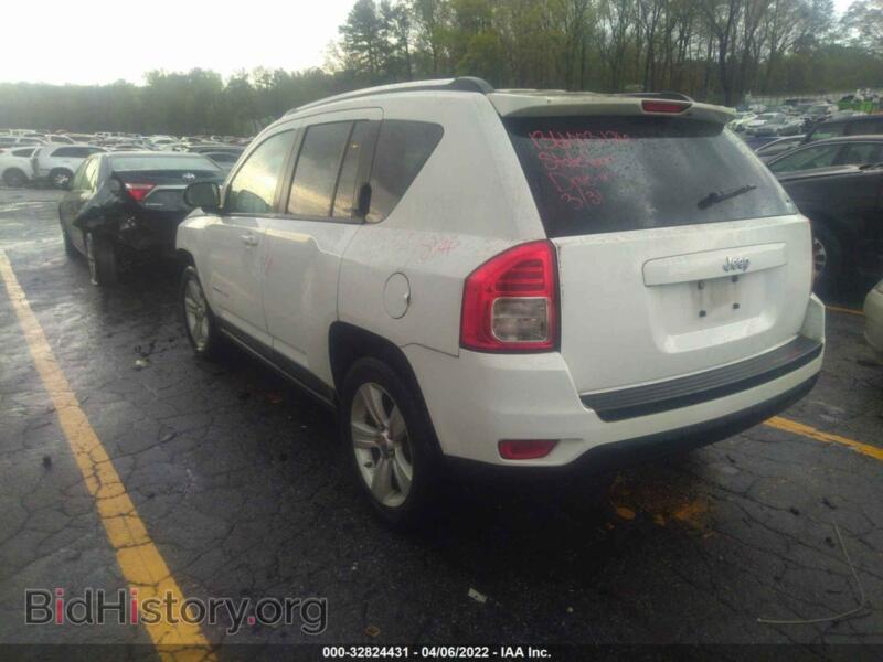 2011 Jeep COMPASS (VIN 1J4NT1FB9BD299134) — фото 3 из 11