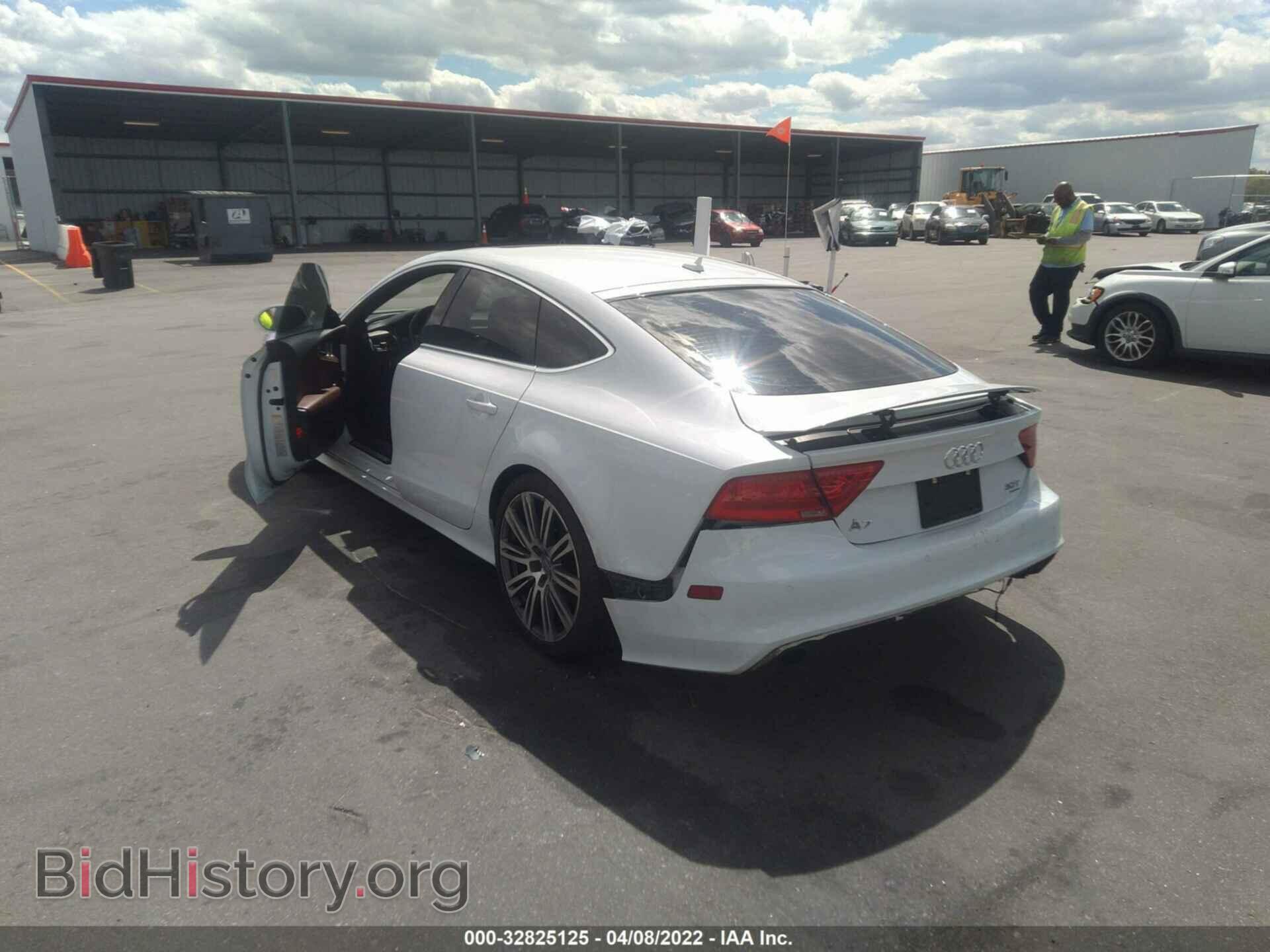 2013 AUDI A7 - VIN: WAU2GAFC2DN042106 - Фото 3