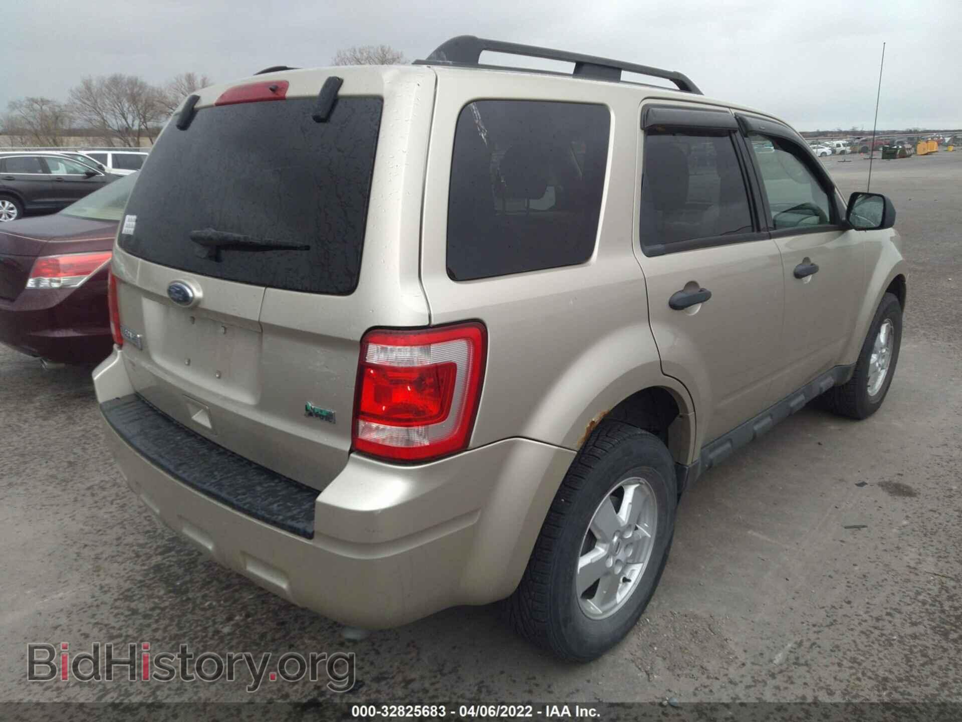 2010 FORD ESCAPE - VIN: 1FMCU0DG4AKA03302 - Фото 4
