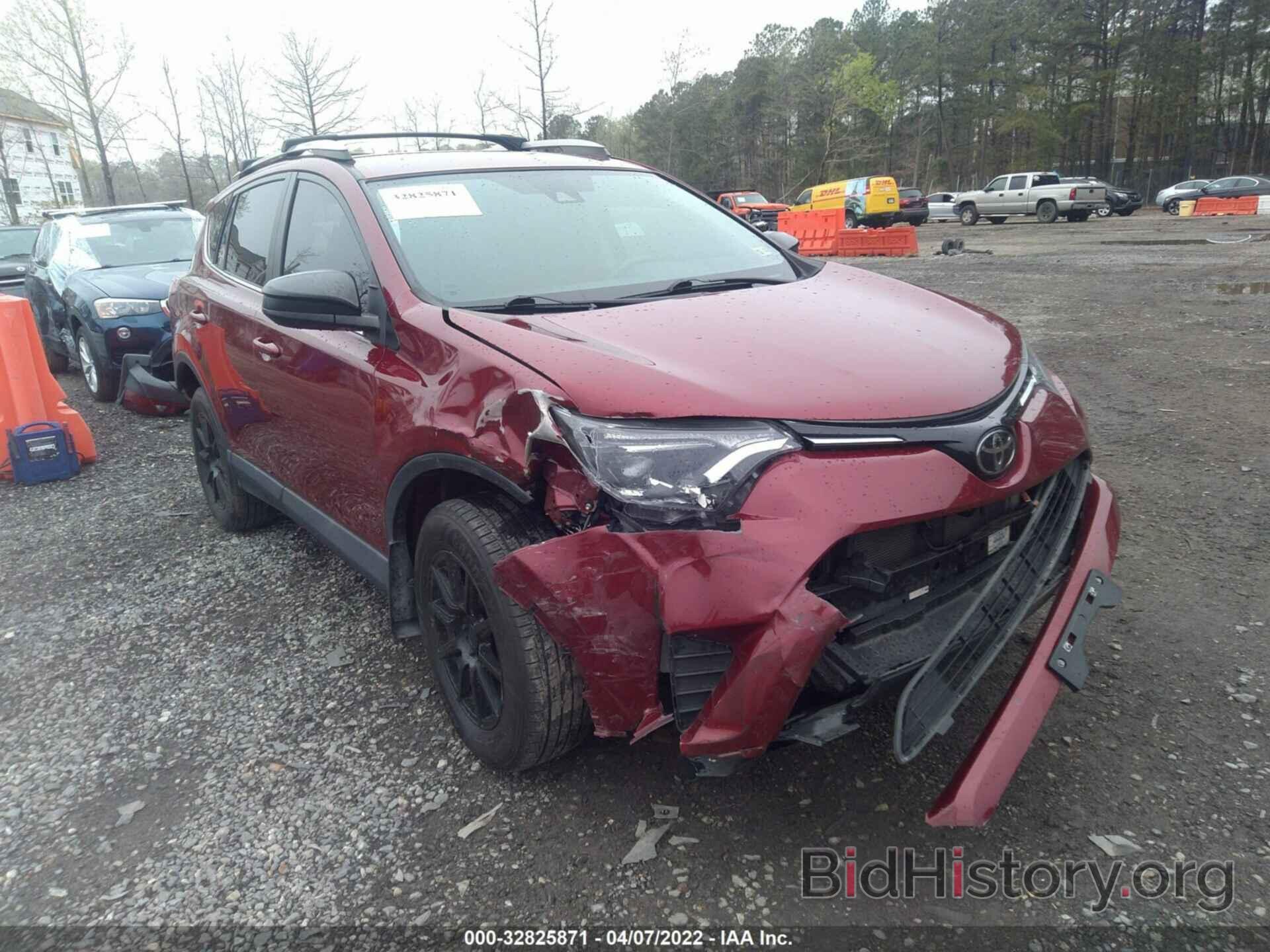 Photo 2T3BFREV8JW853162 - TOYOTA RAV4 2018