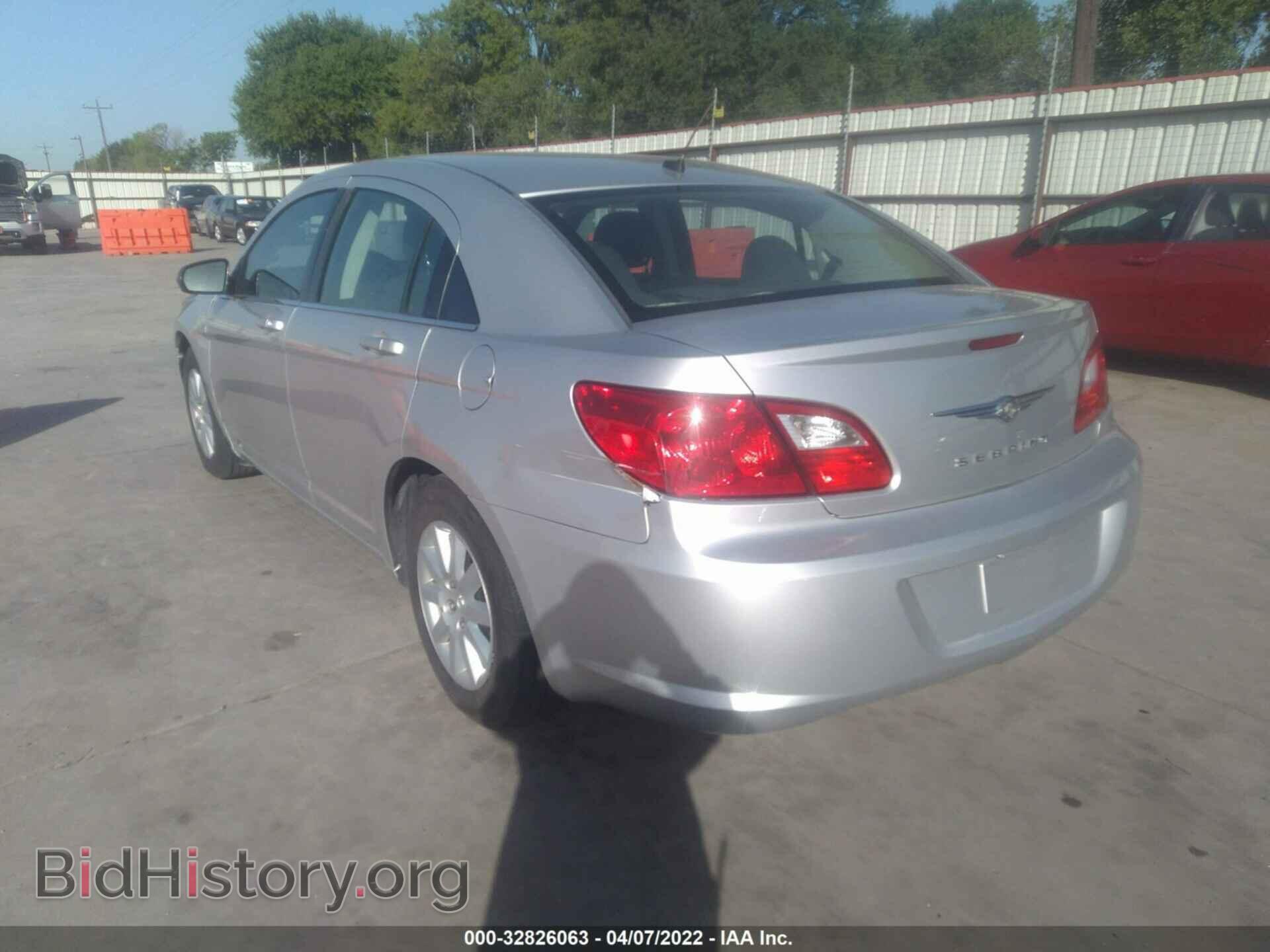 2010 CHRYSLER SEBRING - VIN: 1C3CC4FB9AN219021 - Фото 3