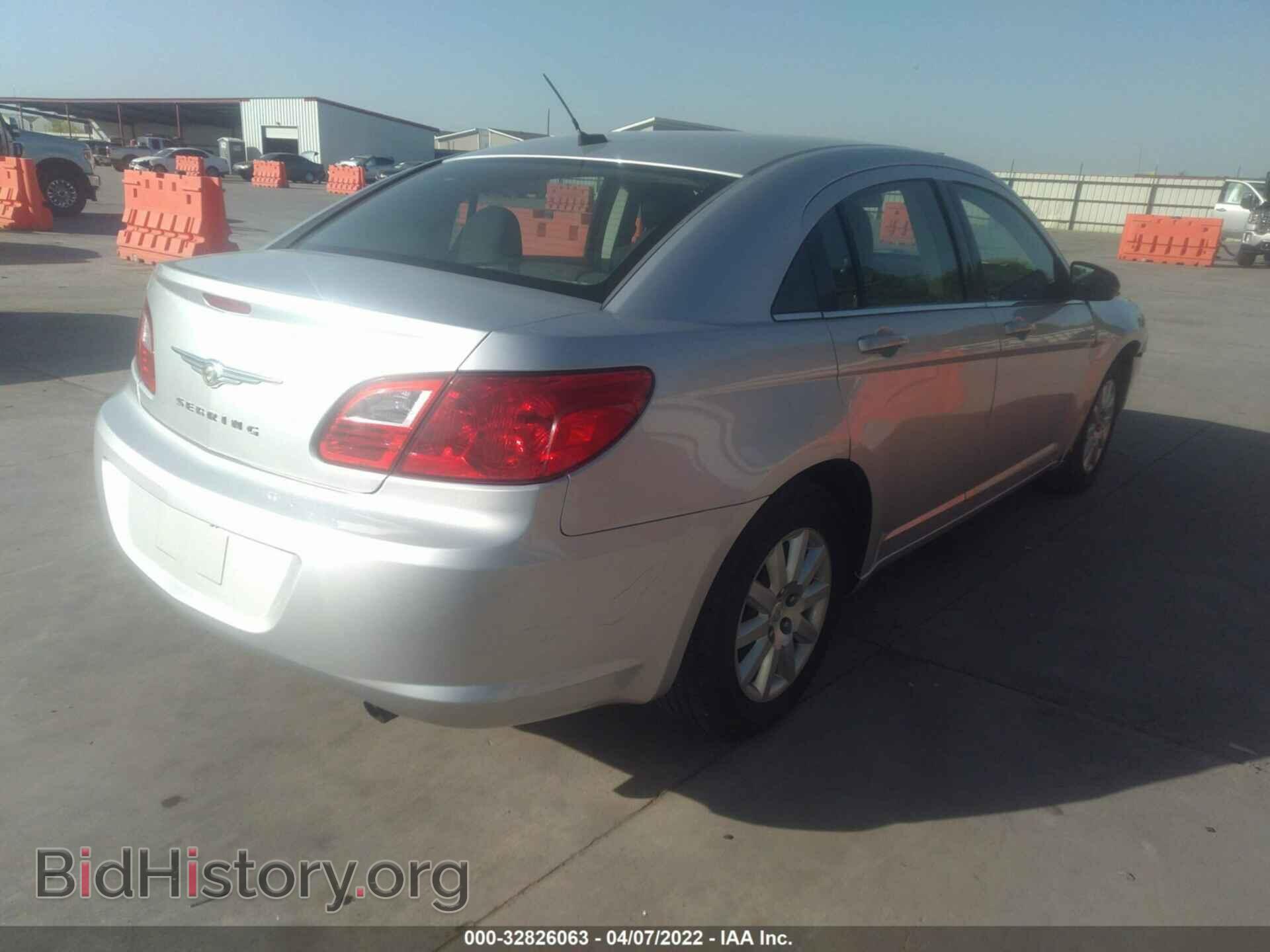 2010 CHRYSLER SEBRING - VIN: 1C3CC4FB9AN219021 - Фото 4