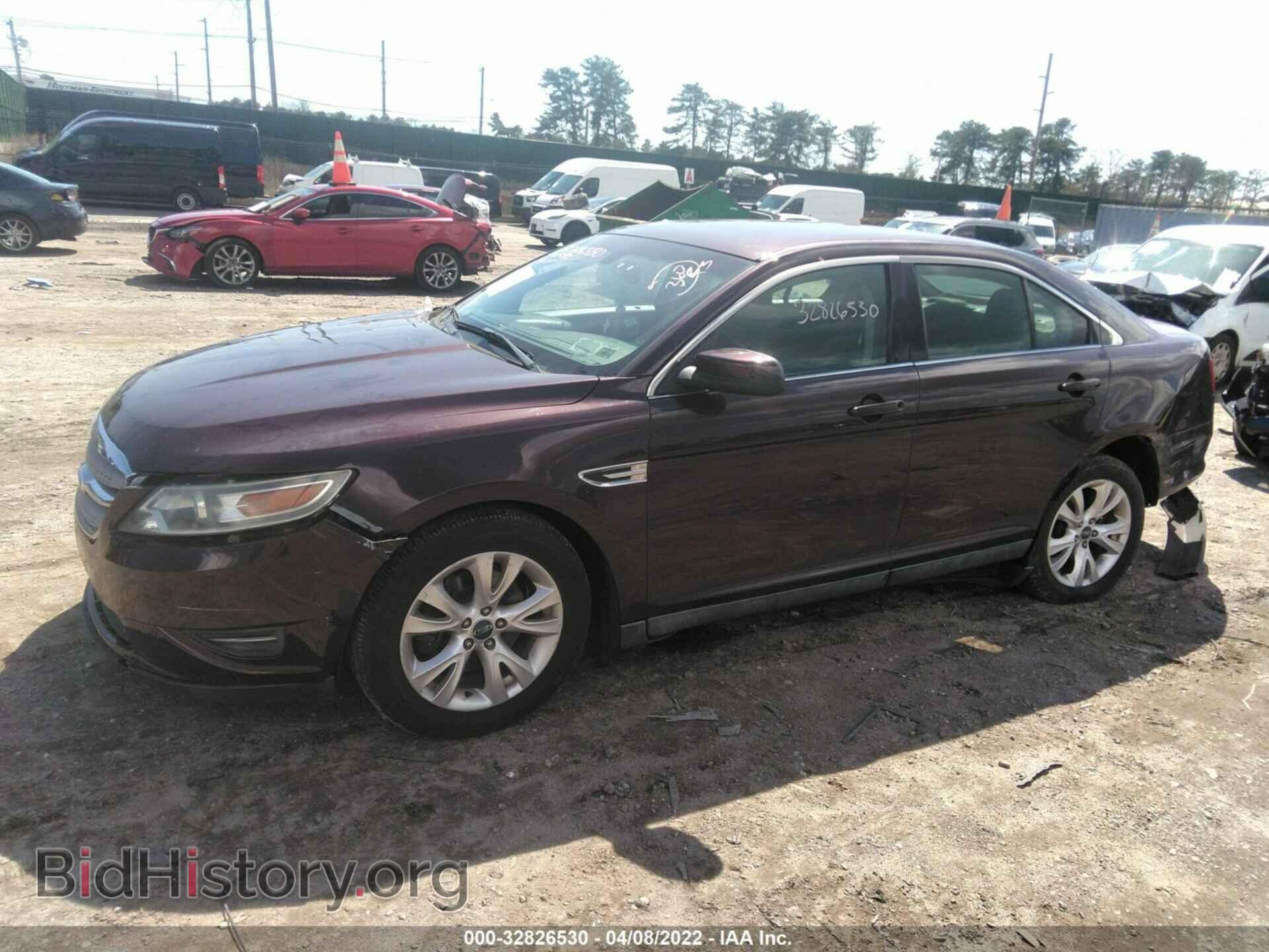 2011 FORD TAURUS - VIN: 1FAHP2EW0BG156126 - Фото 2