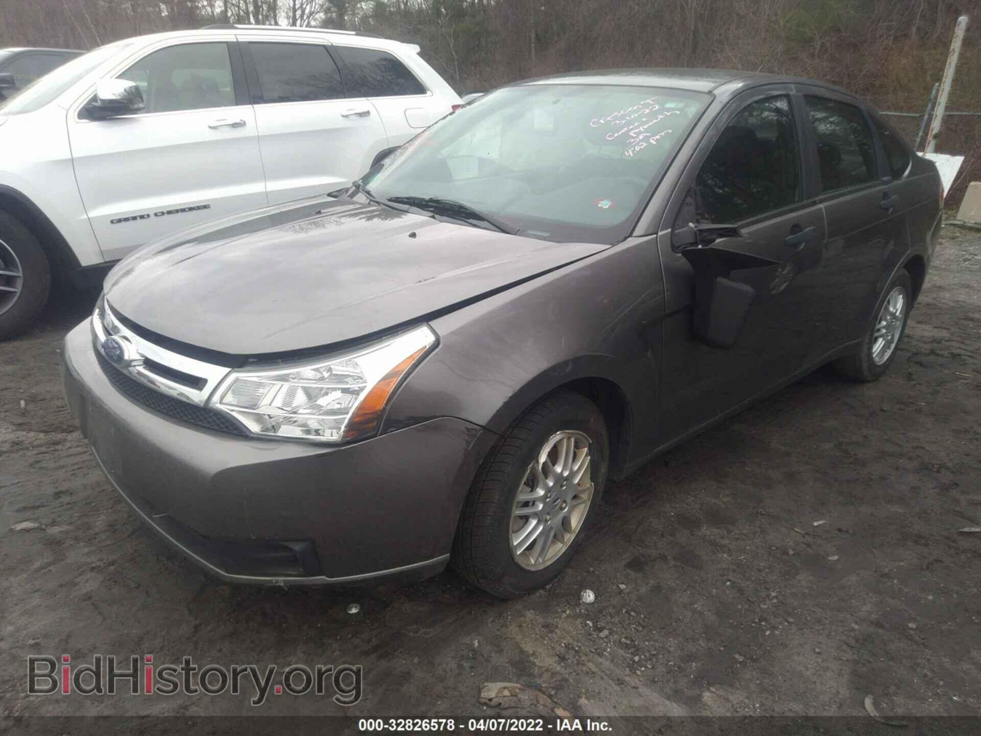 2011 FORD FOCUS - VIN: 1FAHP3FN8BW199470 - Фото 2