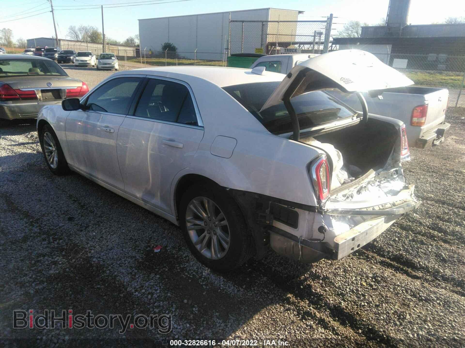 2017 CHRYSLER 300 - VIN: 2C3CCAAG2HH506155 - Фото 3