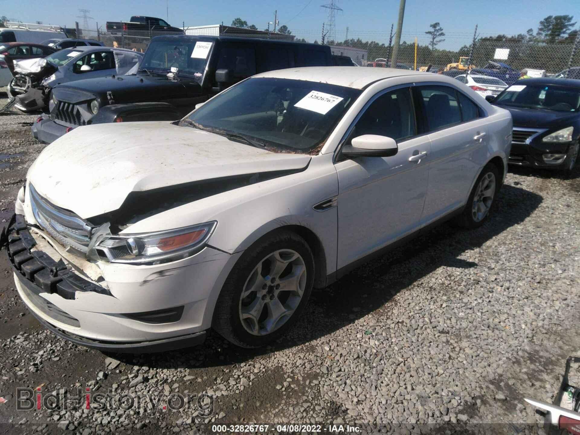 2010 FORD TAURUS - VIN: 1FAHP2EW7AG145882 - Фото 2
