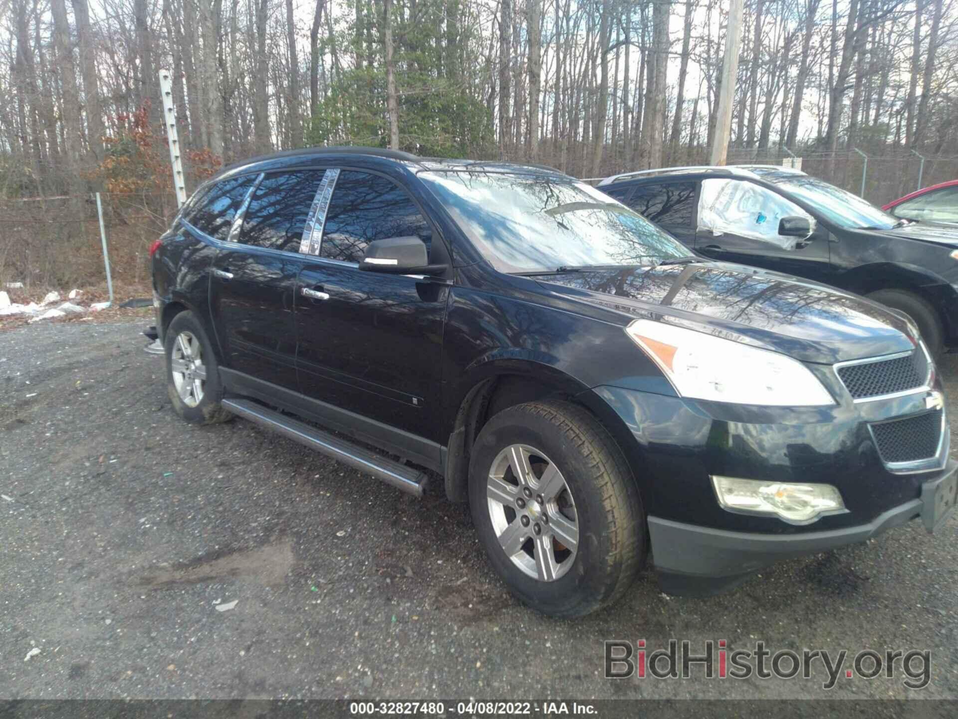 Photo 1GNLRGED6AS134354 - CHEVROLET TRAVERSE 2010