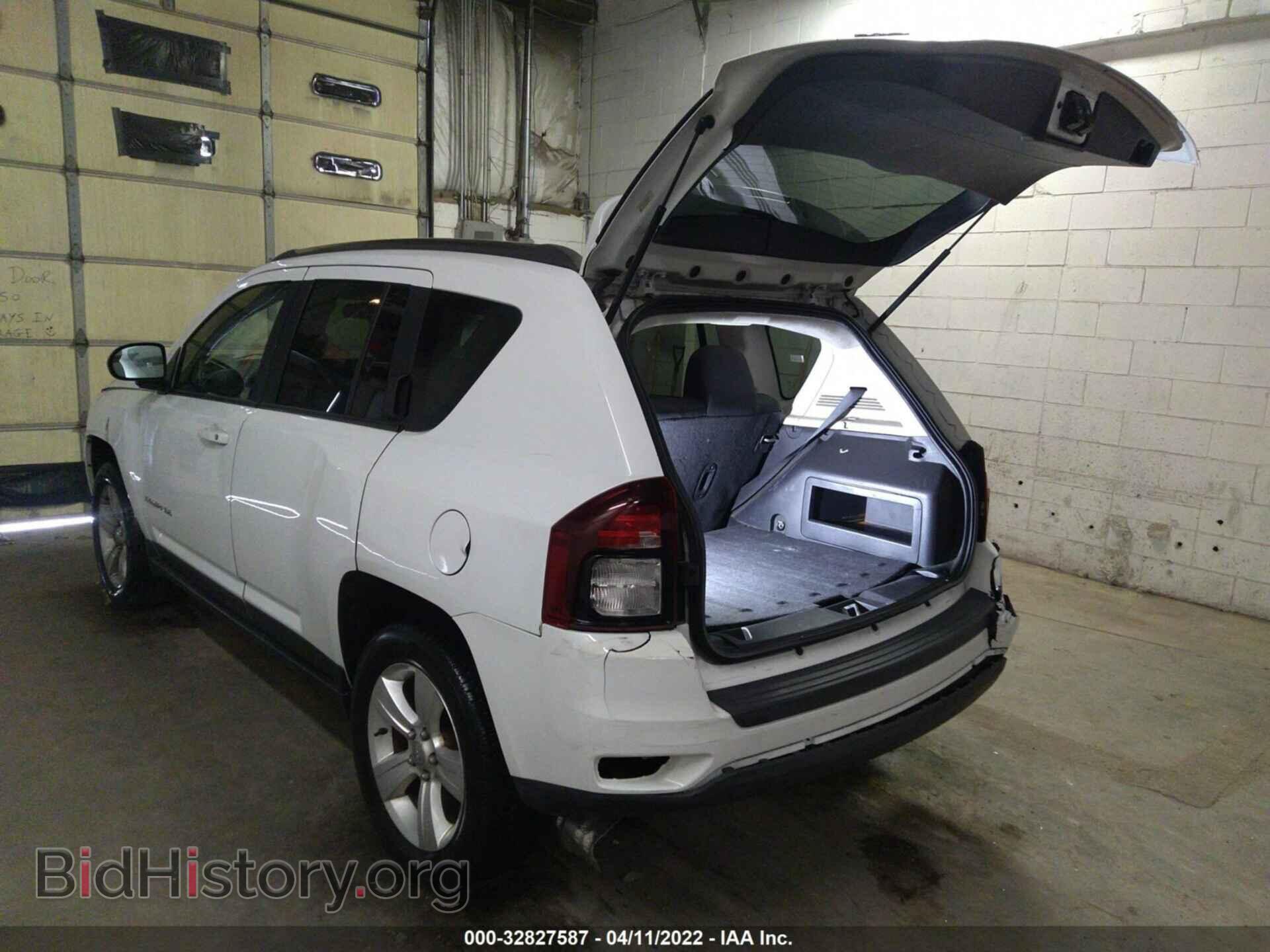 2014 JEEP COMPASS - VIN: 1C4NJDBB2ED828558 - Фото 3