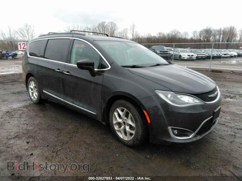 2017 Chrysler PACIFICA Touring-L (VIN 2C4RC1BG3HR725706) — фото 1 из 11, IAAI, повреждение: задняя часть