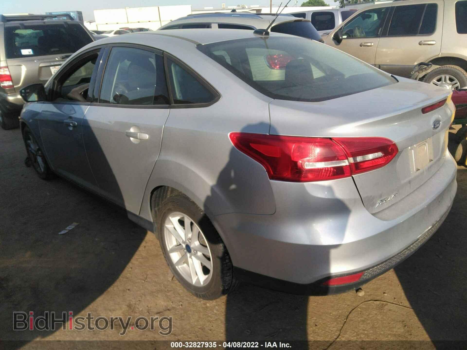 2017 FORD FOCUS - VIN: 1FADP3F24HL271621 - Фото 3