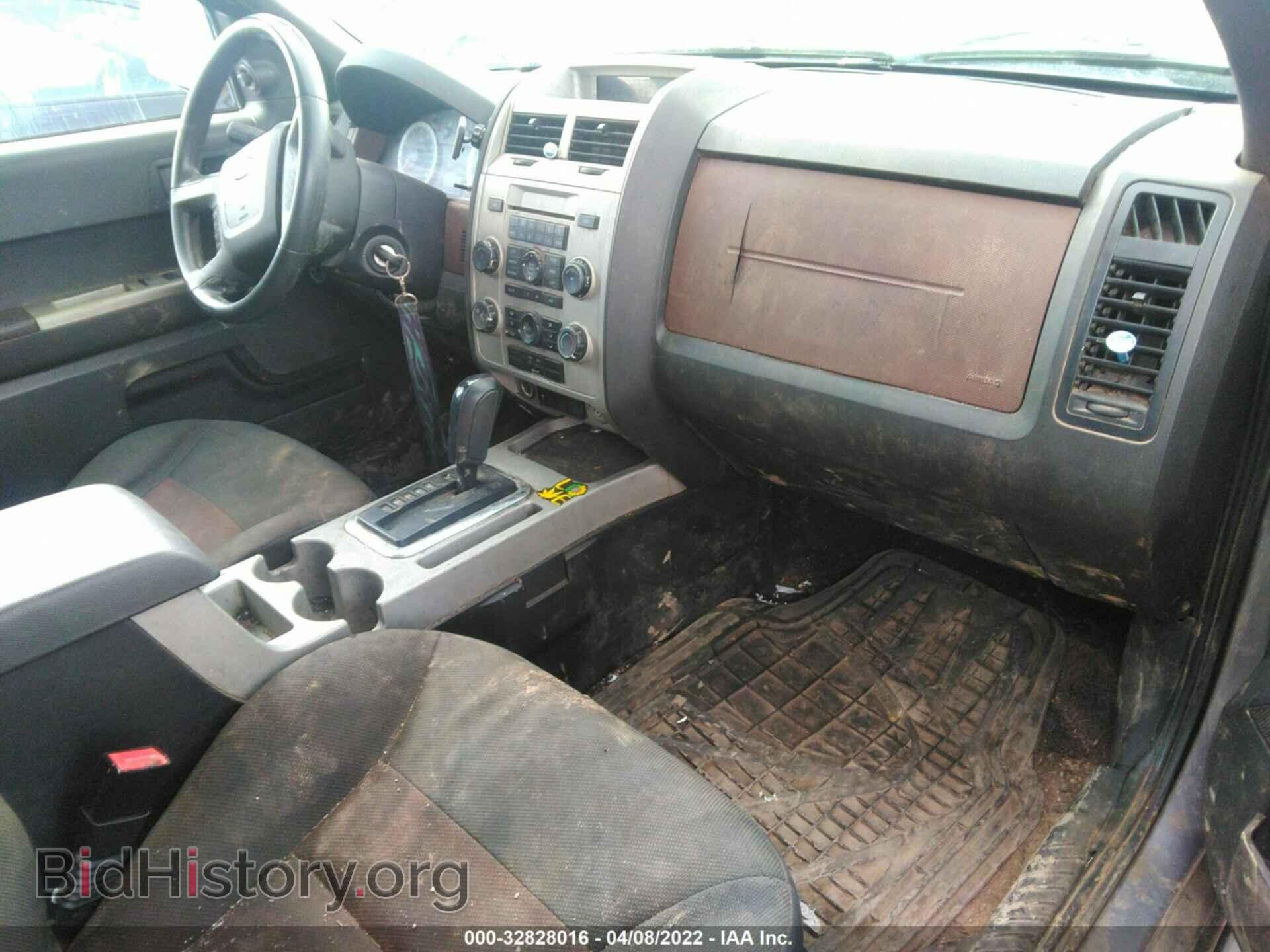 2008 FORD ESCAPE - VIN: 1FMCU93108KC14511 - Фото 5