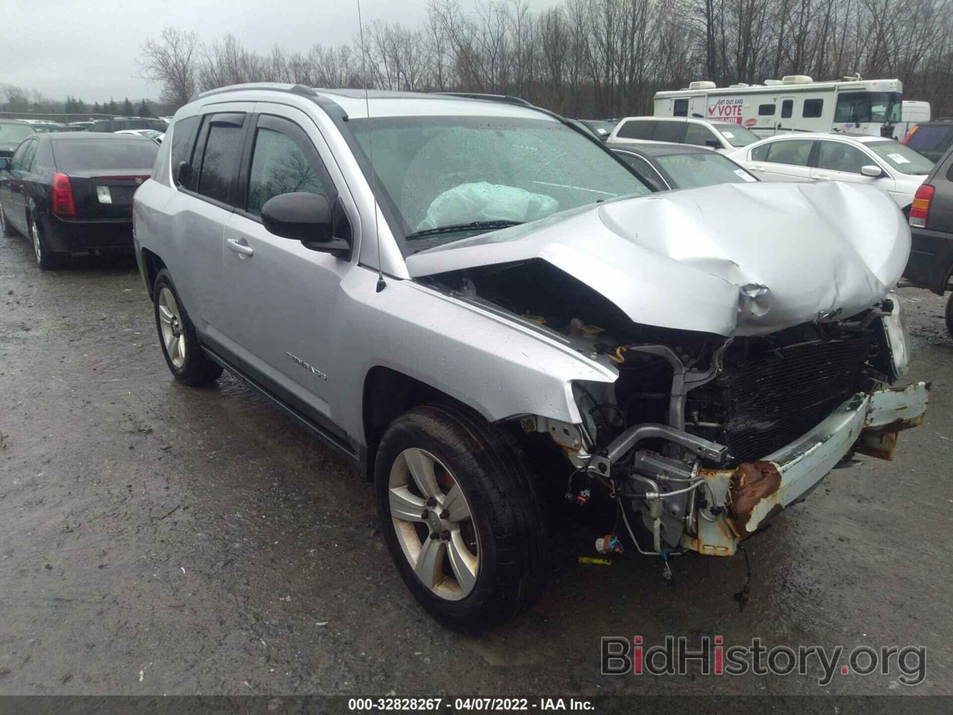 Photo 1C4NJDBB7CD558854 - JEEP COMPASS 2012