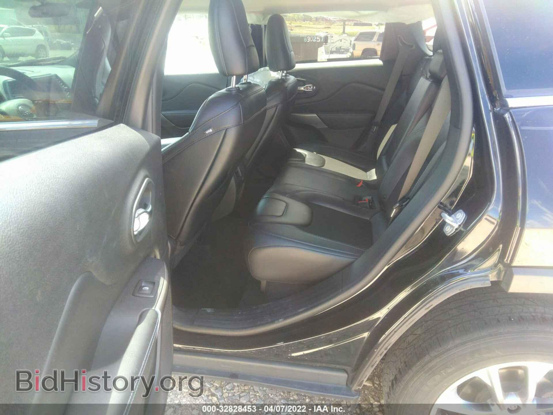 2019 JEEP CHEROKEE - VIN: 1C4PJLLB3KD429073 - Фото 8