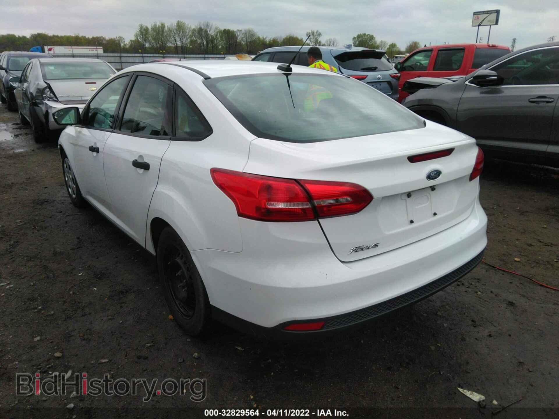 2016 FORD FOCUS - VIN: 1FADP3E27GL406087 - Фото 3