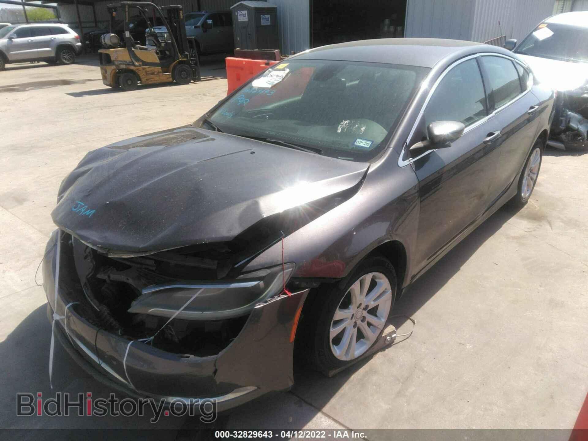 2015 CHRYSLER 200 - VIN: 1C3CCCAB3FN745346 - Фото 2