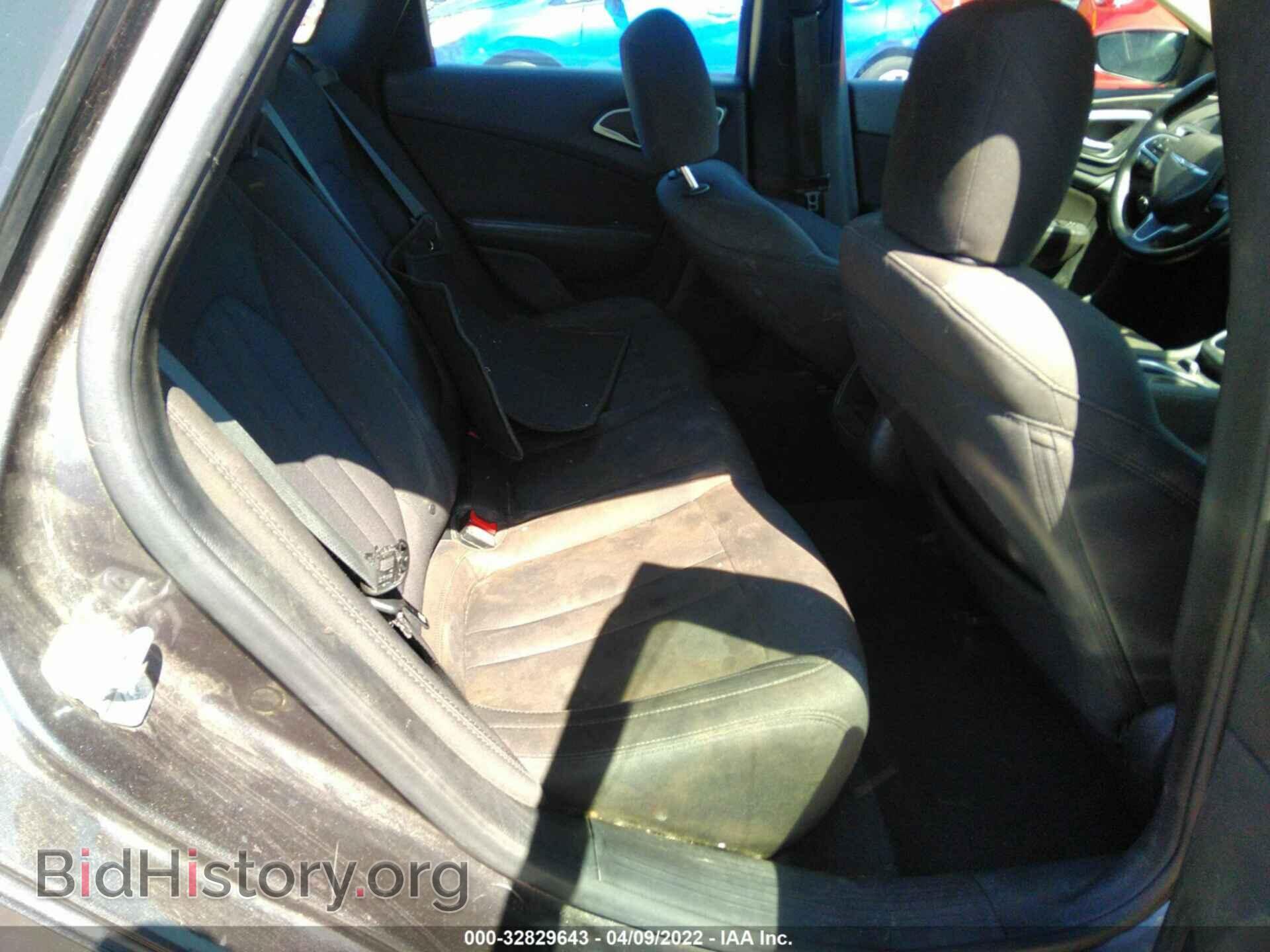2015 CHRYSLER 200 - VIN: 1C3CCCAB3FN745346 - Фото 8