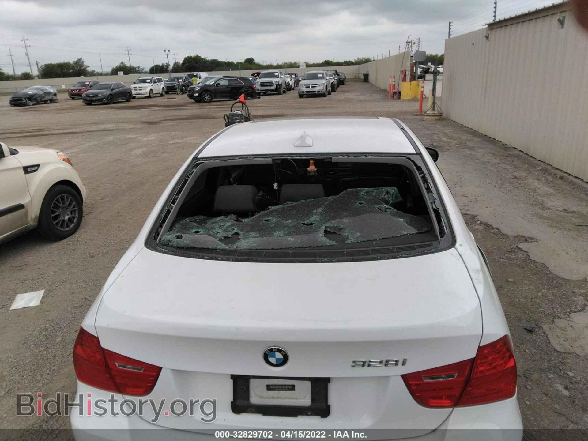 2011 BMW 3 SERIES - VIN: WBAPH5C5XBF093778 - Фото 6