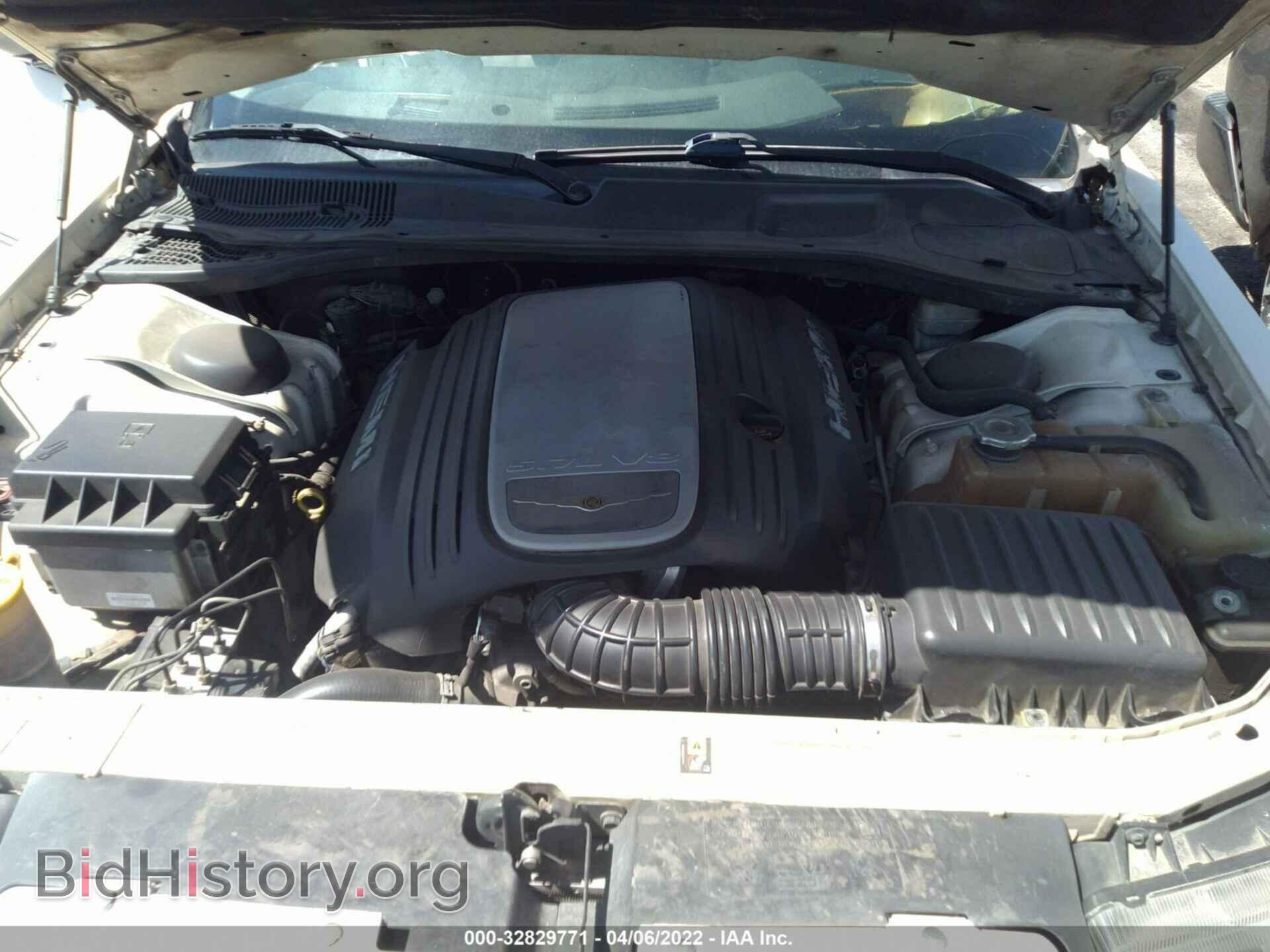 2006 CHRYSLER 300 - VIN: 2C3KA63H96H198239 - Фото 10