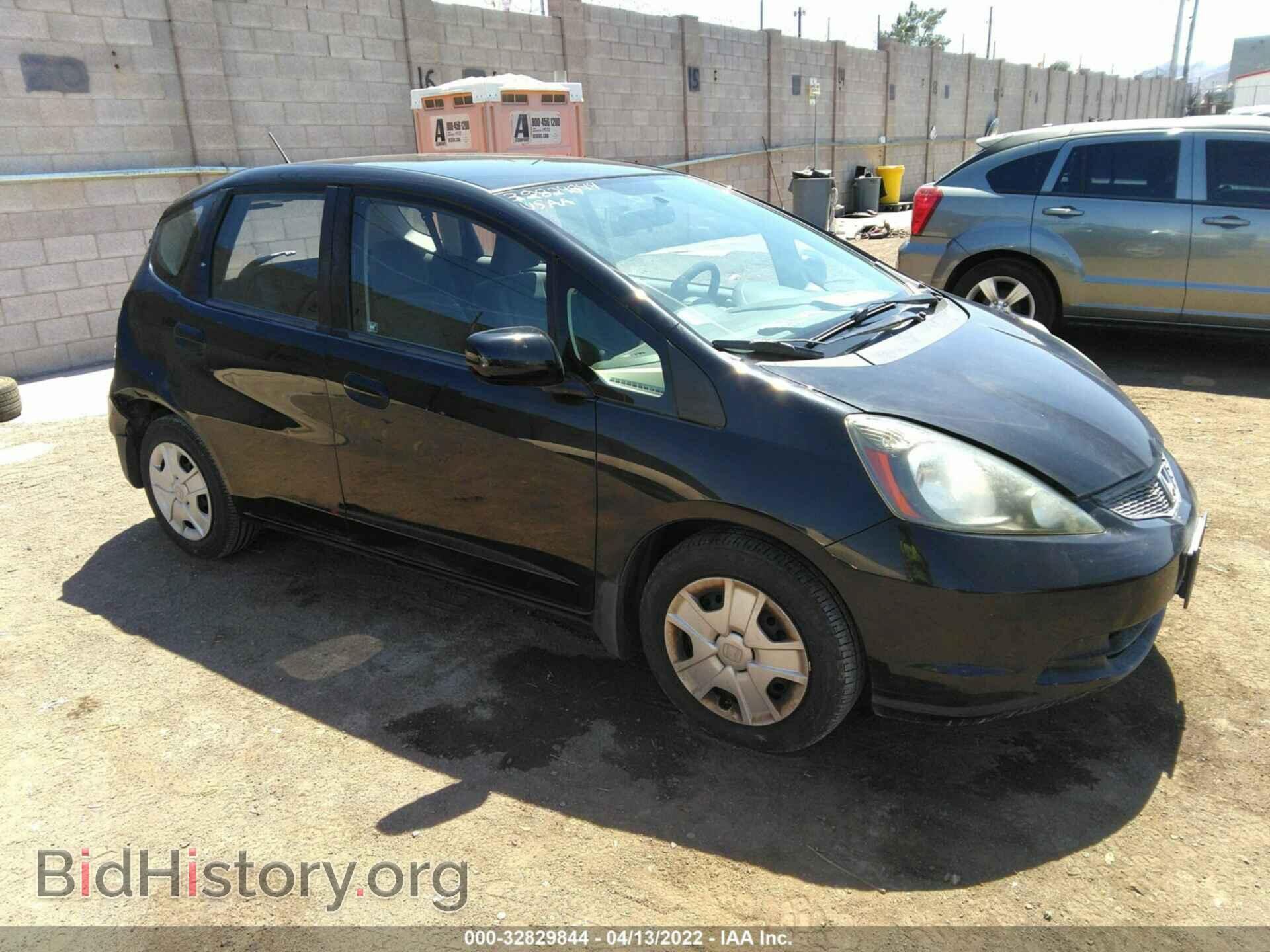 Фотография JHMGE8H36CS002596 - HONDA FIT 2012