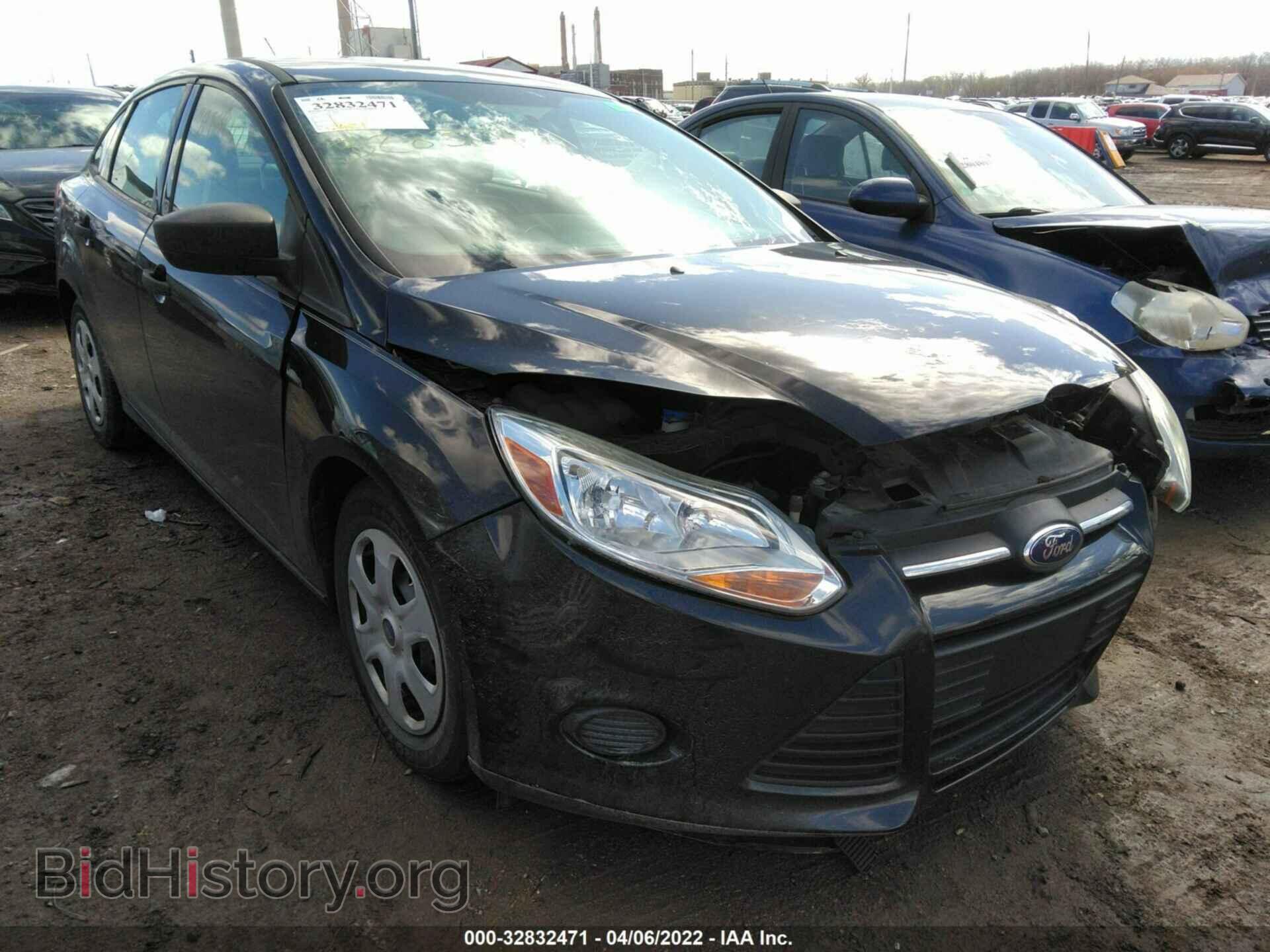 Photo 1FAHP3E29CL308335 - FORD FOCUS 2012