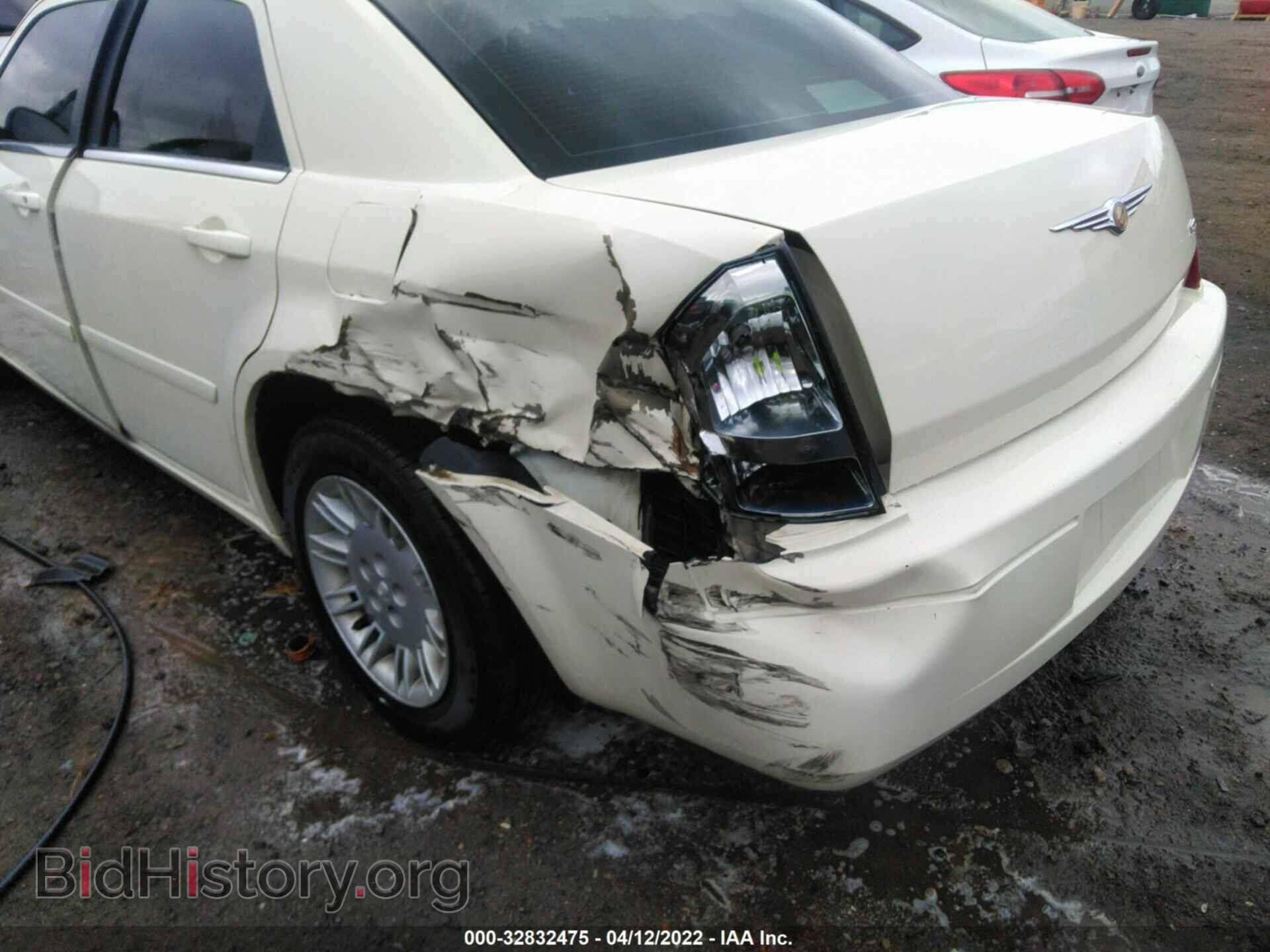 2006 CHRYSLER 300 - VIN: 2C3KA43R86H102811 - Фото 6
