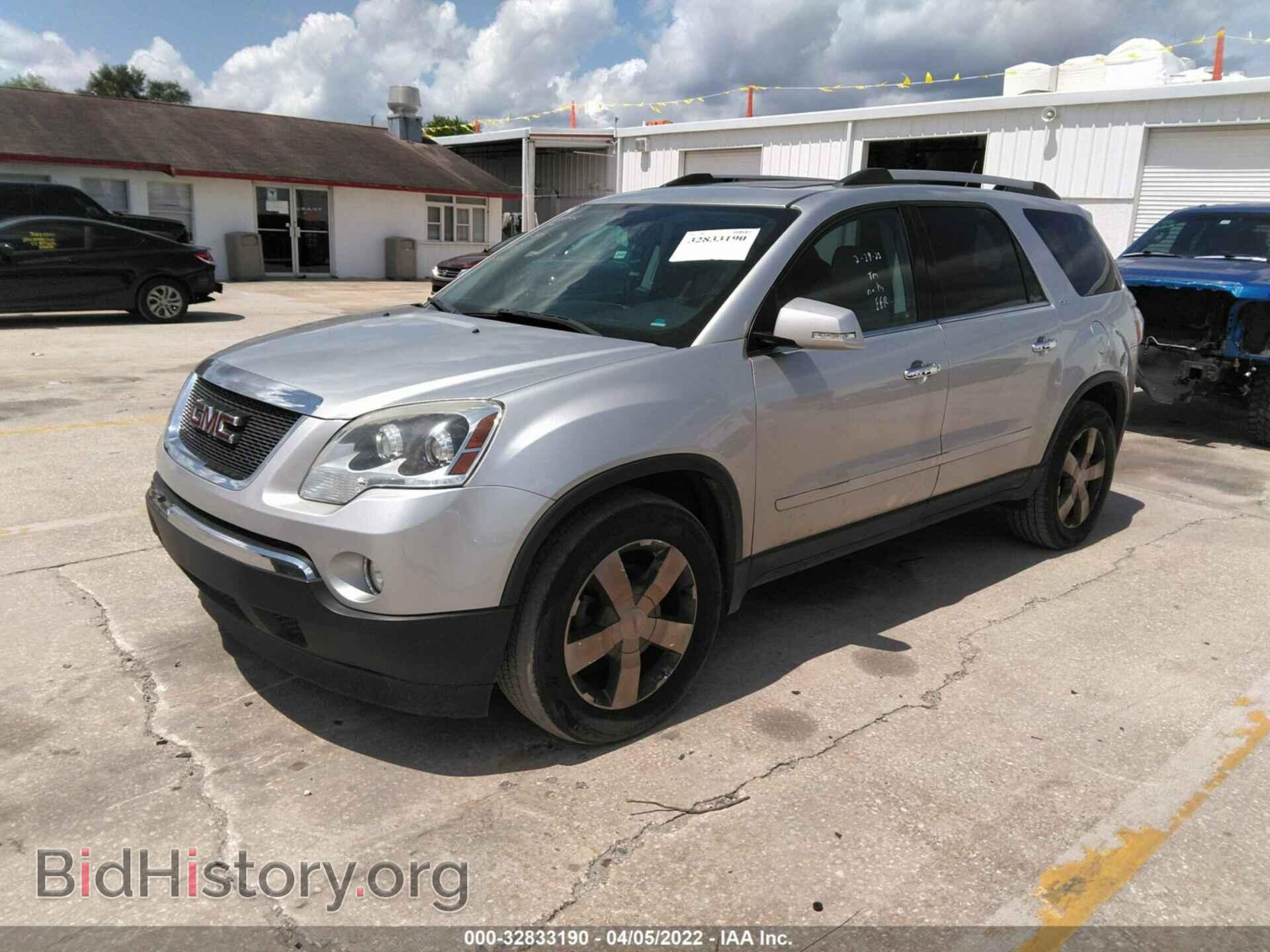 2011 GMC ACADIA - VIN: 1GKKRRED8BJ213388 - Photo 2