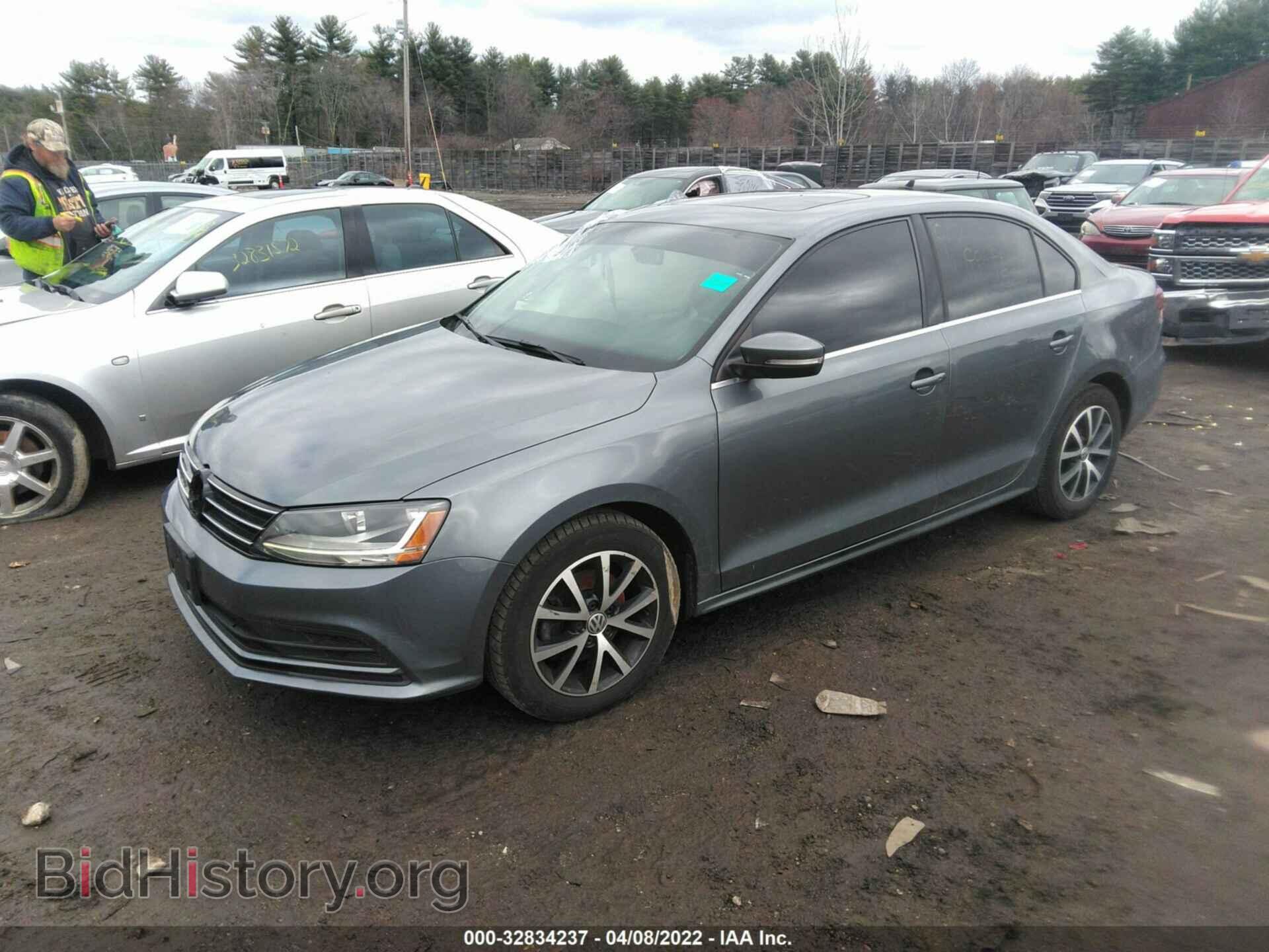 2017 VOLKSWAGEN JETTA - VIN: 3VWDB7AJ1HM222015 - Фото 2