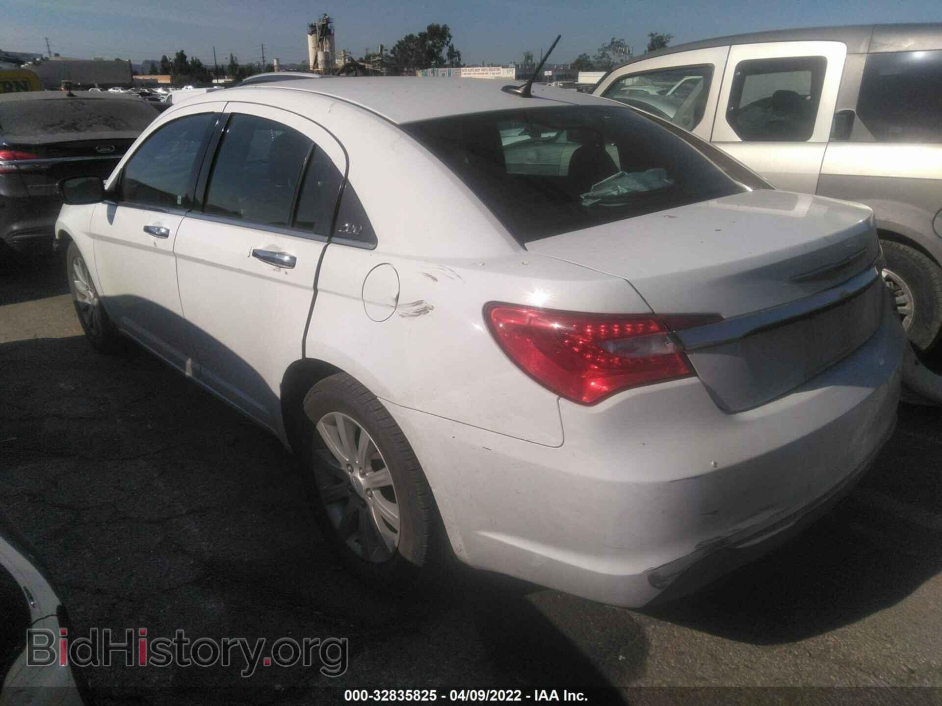 2013 CHRYSLER 200 - VIN: 1C3CCBCG0DN601334 - Фото 3