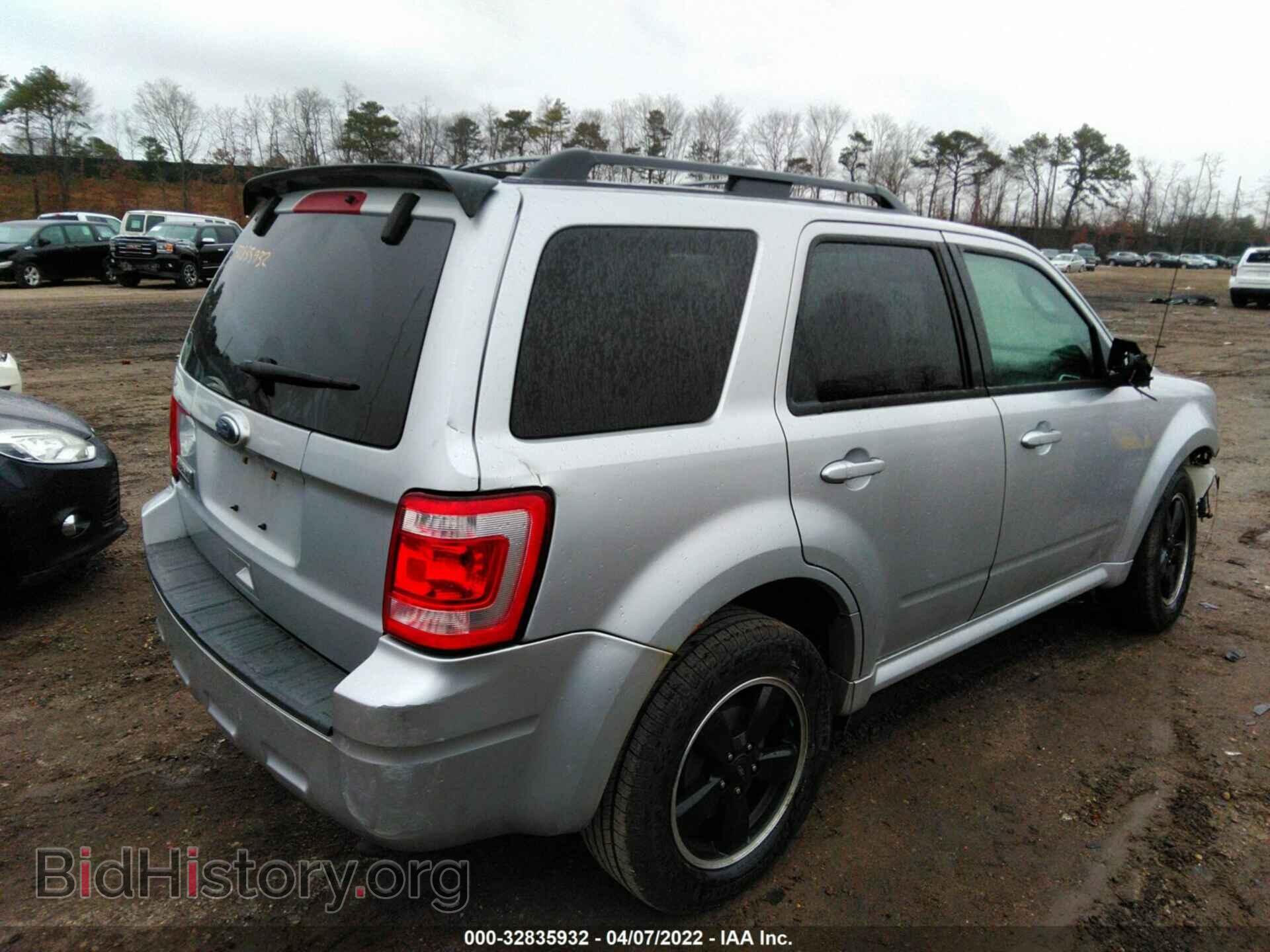 2010 Ford ESCAPE (VIN 1FMCU9D79AKB08096) — фото 4 из 11