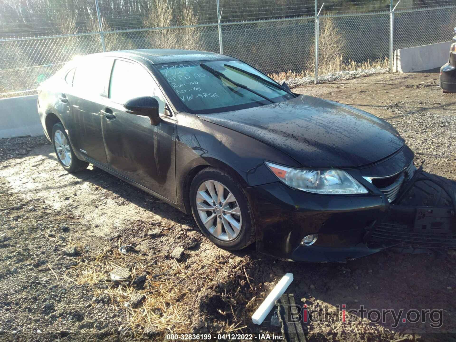 Photo JTHBW1GG4E2059756 - LEXUS ES 300H 2014