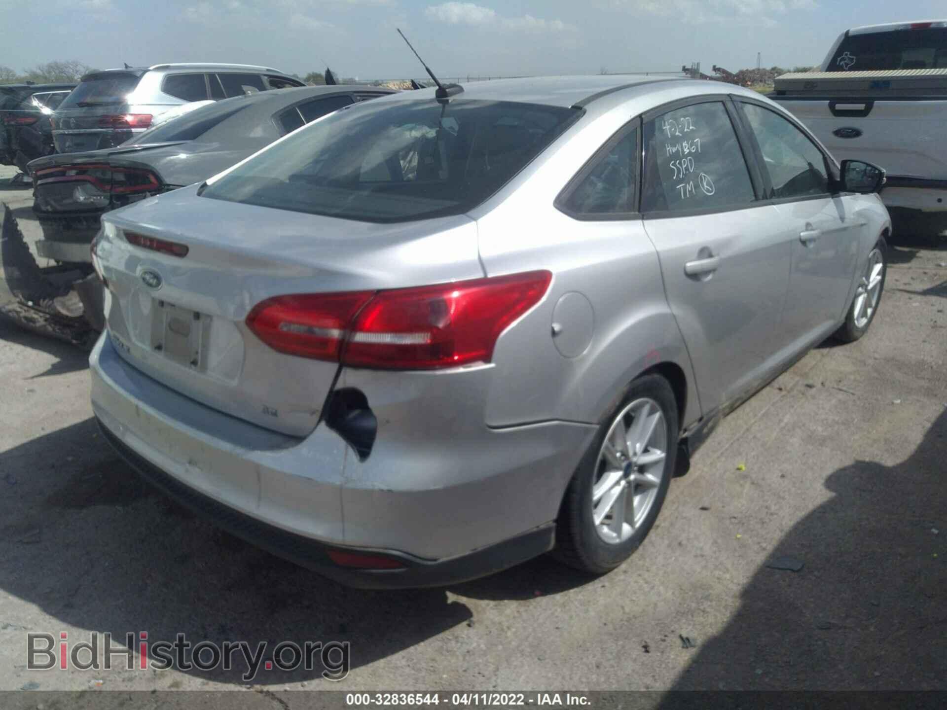 2017 FORD FOCUS - VIN: 1FADP3F2XHL244620 - Фото 4