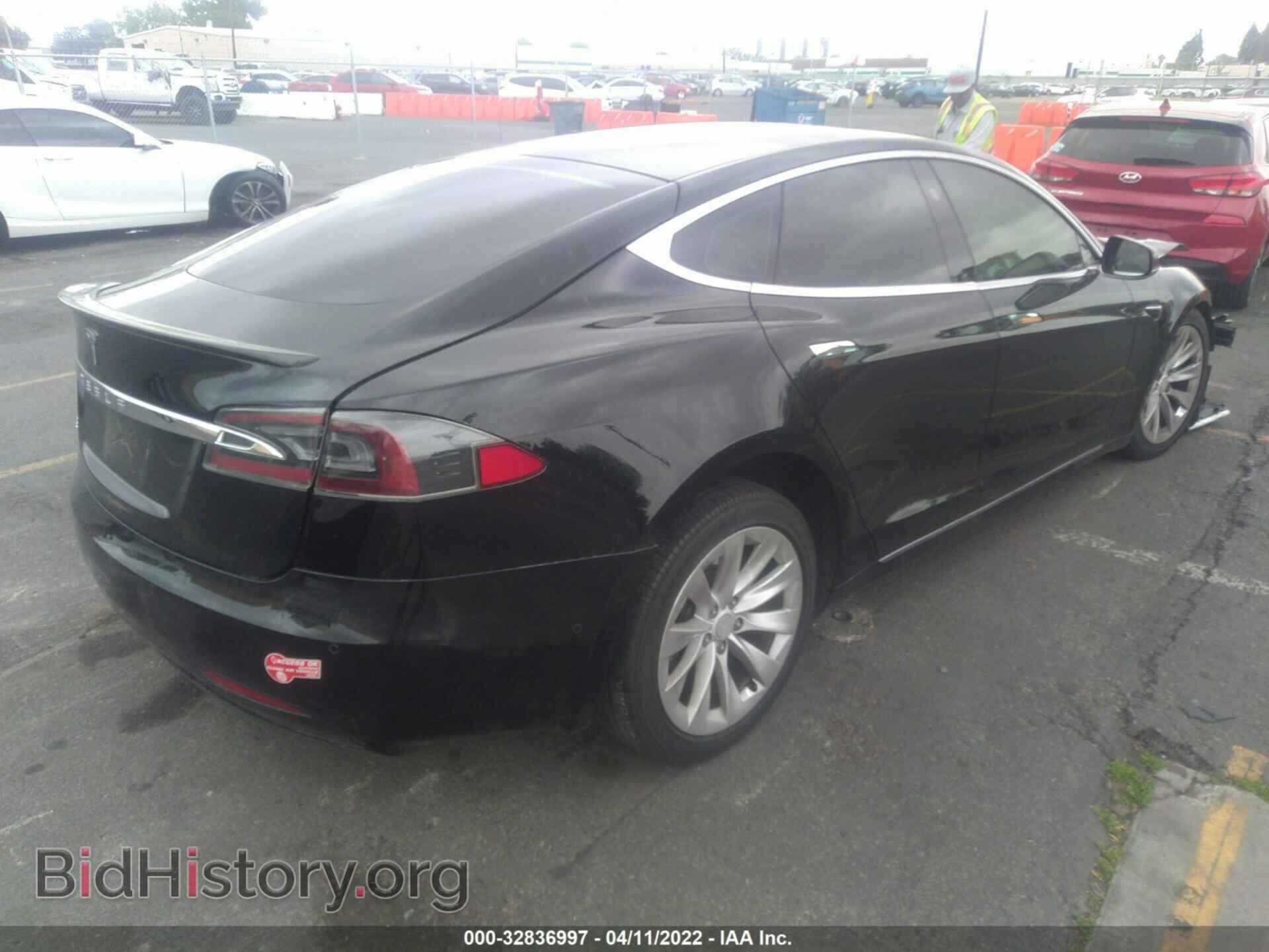 2017 TESLA MODEL S - VIN: 5YJSA1E2XHF186617 - Photo 4
