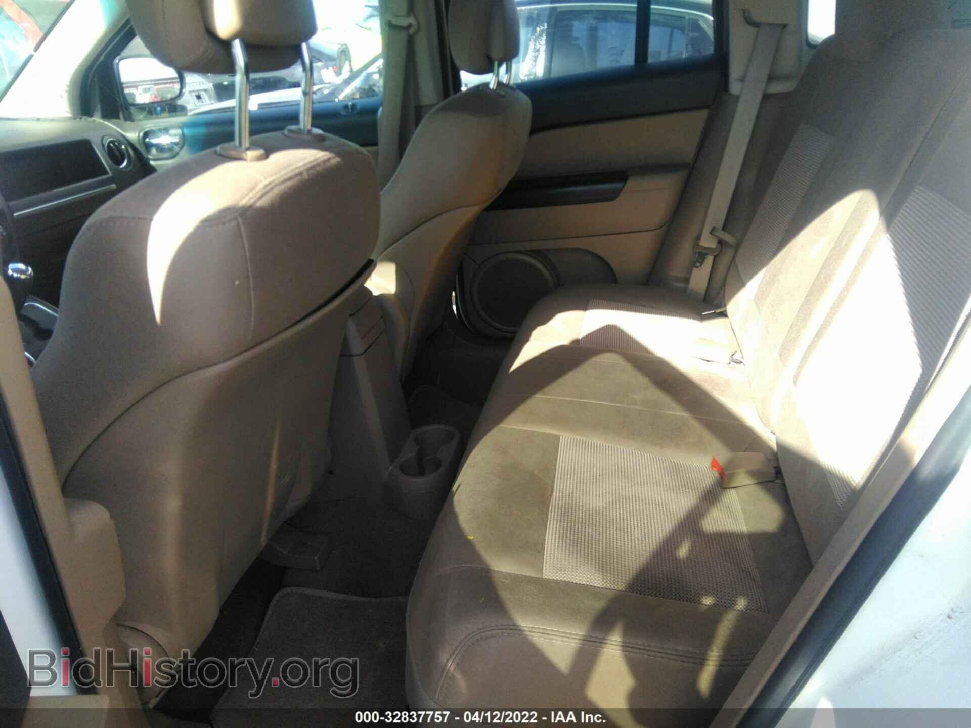 2011 JEEP COMPASS - VIN: 1J4NT1FB6BD137929 - Фото 8