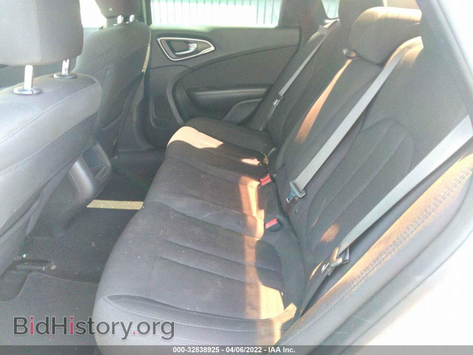 2015 CHRYSLER 200 - VIN: 1C3CCCAB8FN741115 - Фото 8