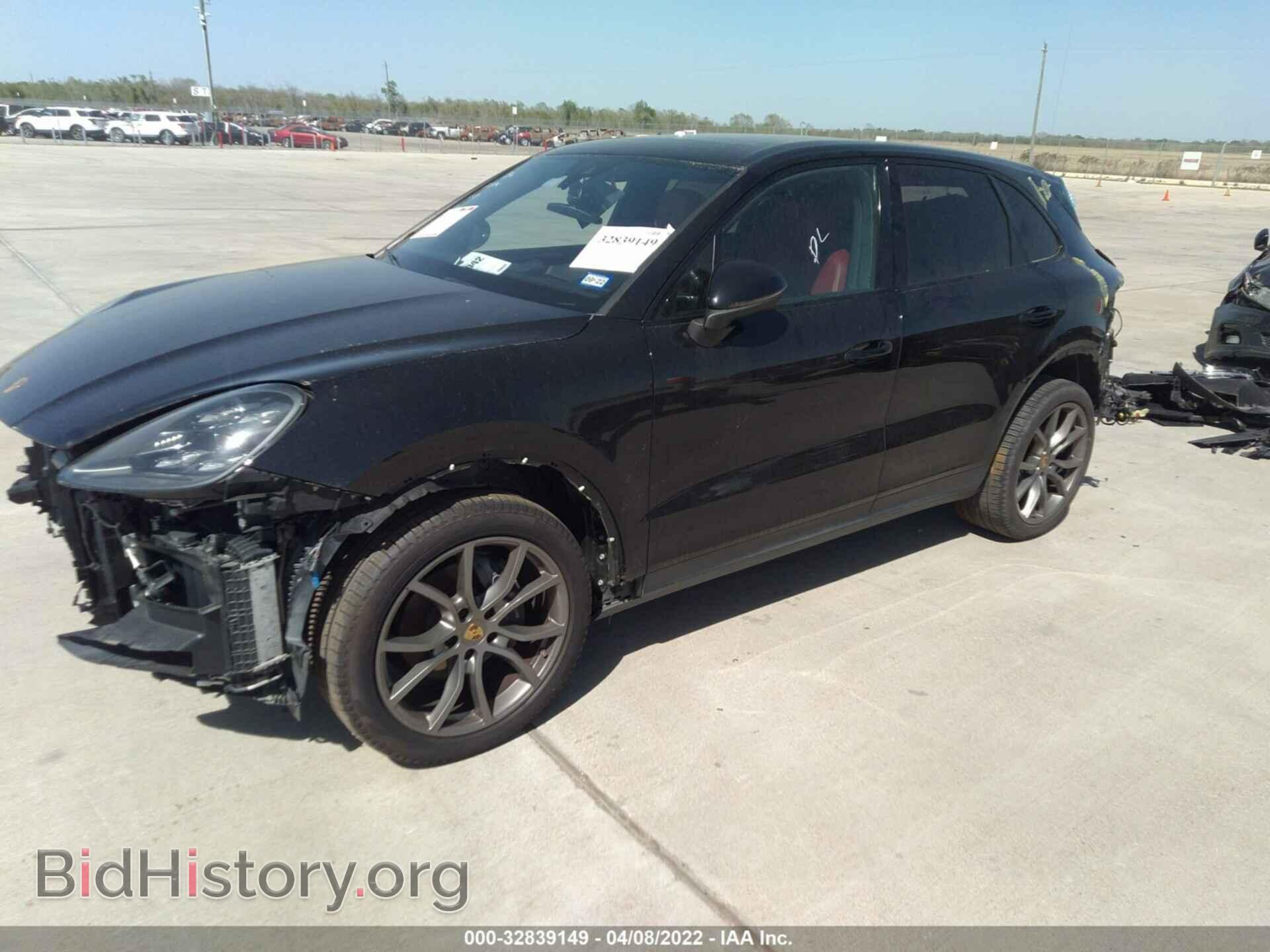 2019 PORSCHE CAYENNE - VIN: WP1AA2AY2KDA04238 - Фото 2