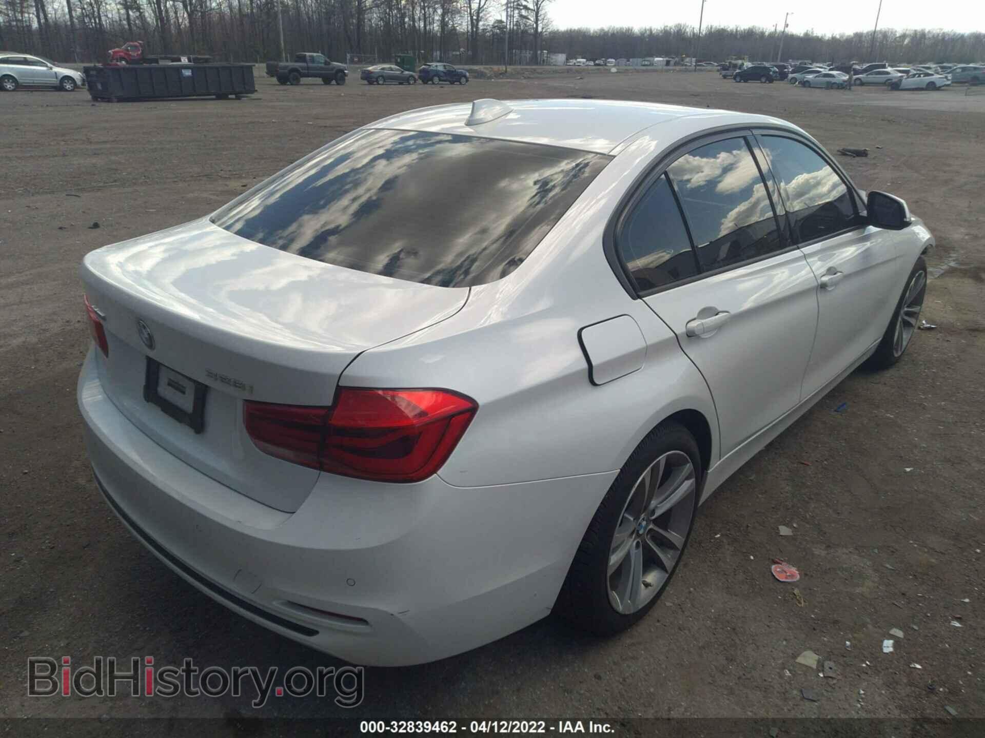 2016 BMW 3 SERIES - VIN: WBA8E3G57GNU05645 - Фото 4