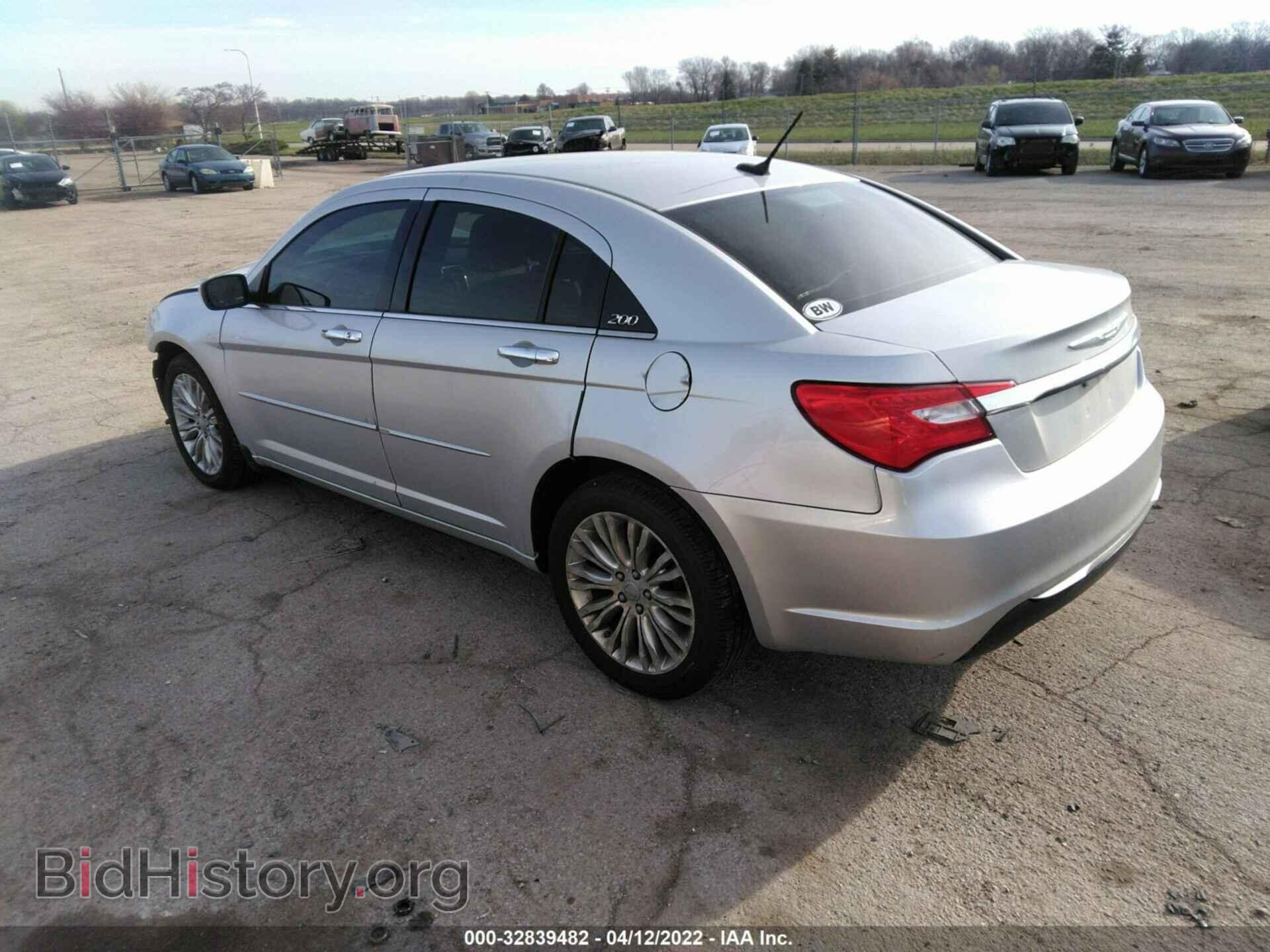 2012 CHRYSLER 200 - VIN: 1C3CCBCB4CN207631 - Фото 3