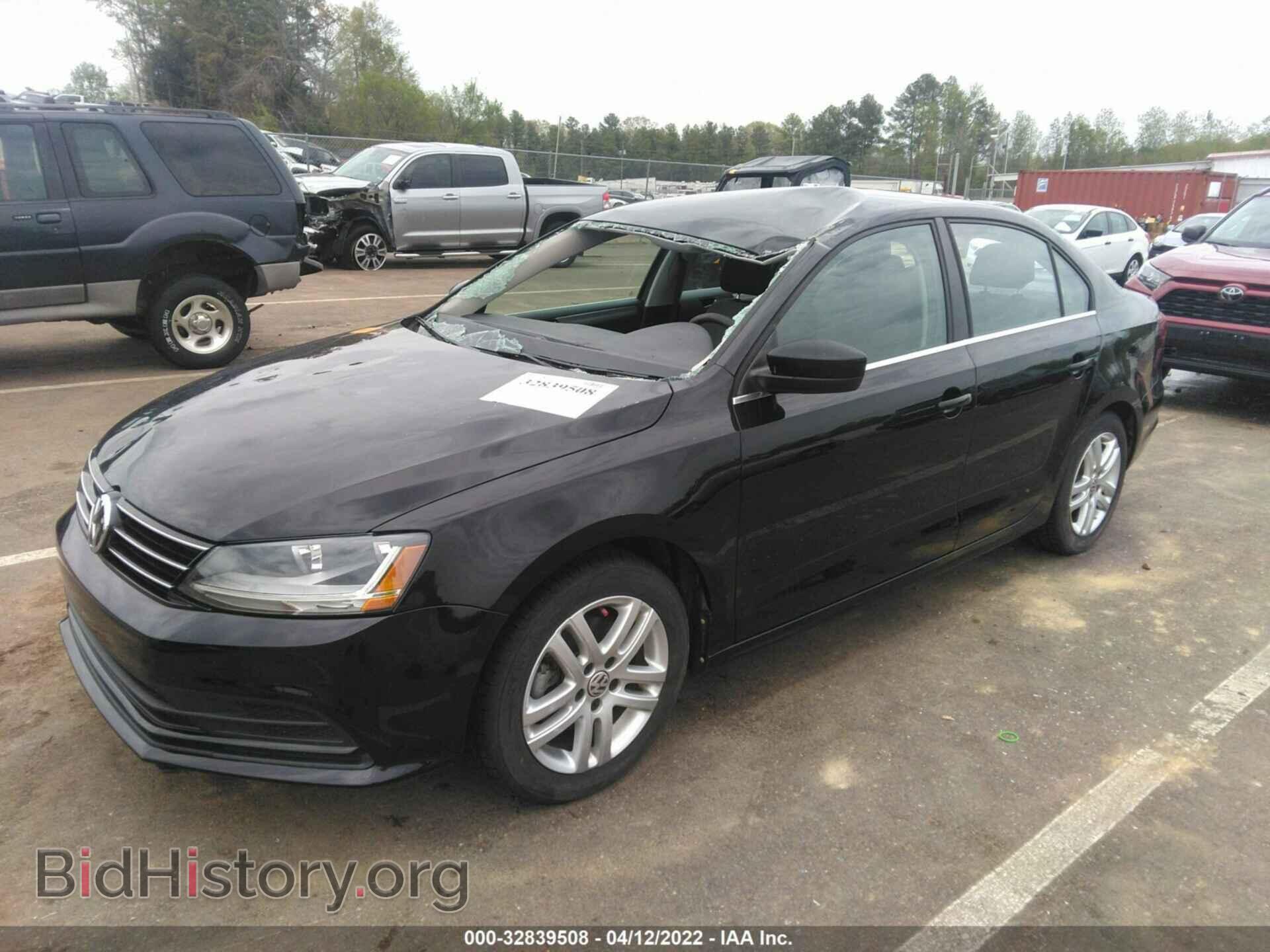 2017 VOLKSWAGEN JETTA - VIN: 3VW2B7AJ2HM224749 - Фото 2