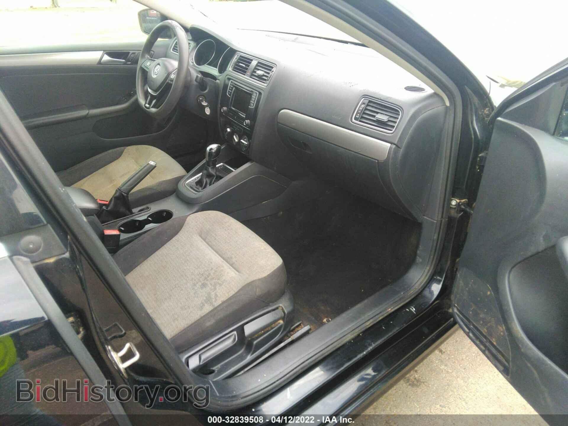 2017 VOLKSWAGEN JETTA - VIN: 3VW2B7AJ2HM224749 - Фото 5