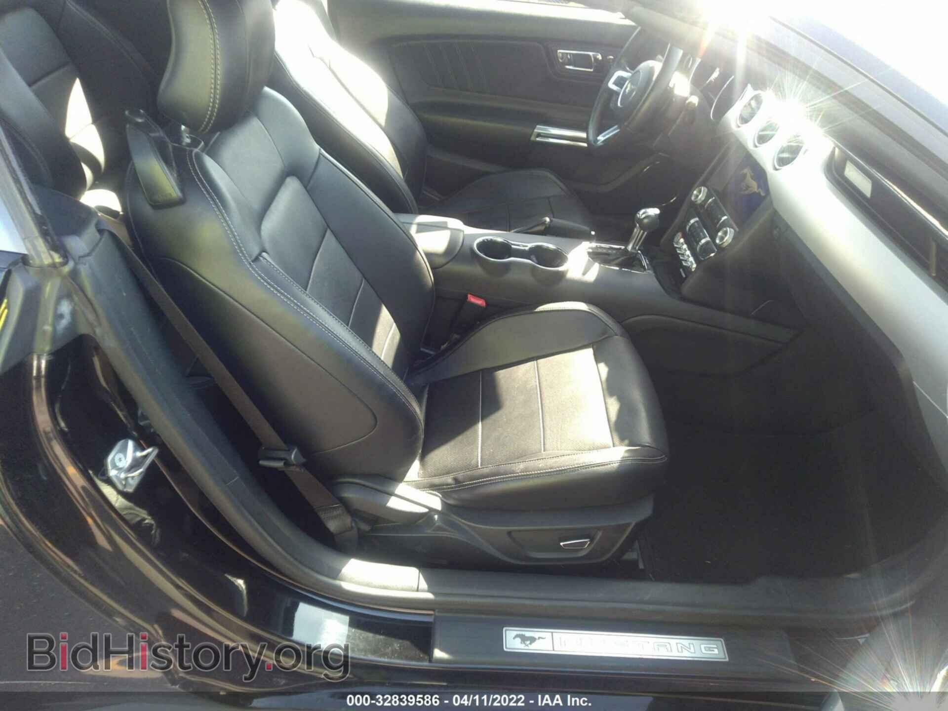 2017 FORD MUSTANG - VIN: 1FATP8UH8H5204590 - Фото 5