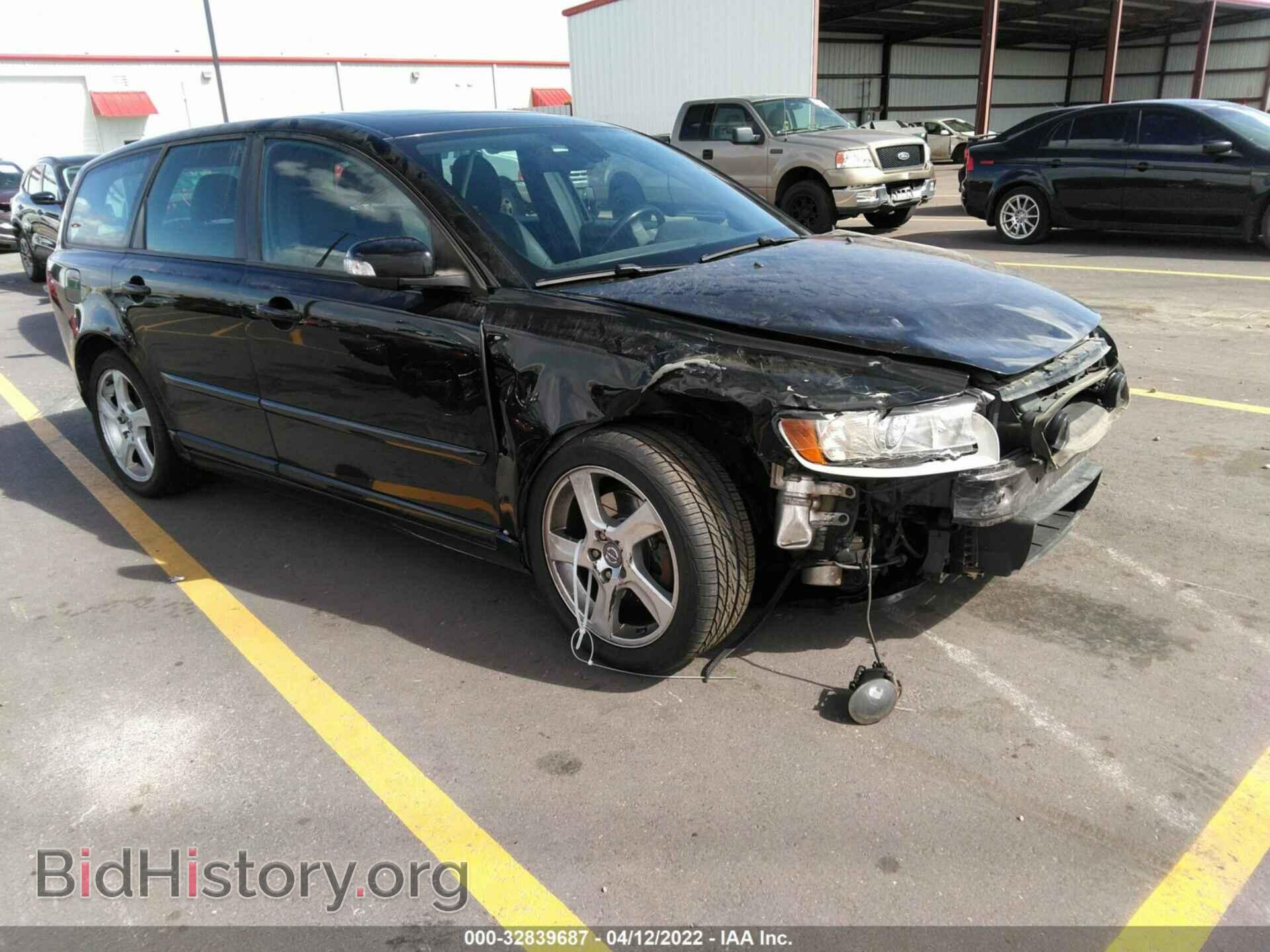 Фотография YV1390MW9A2527181 - VOLVO V50 2010